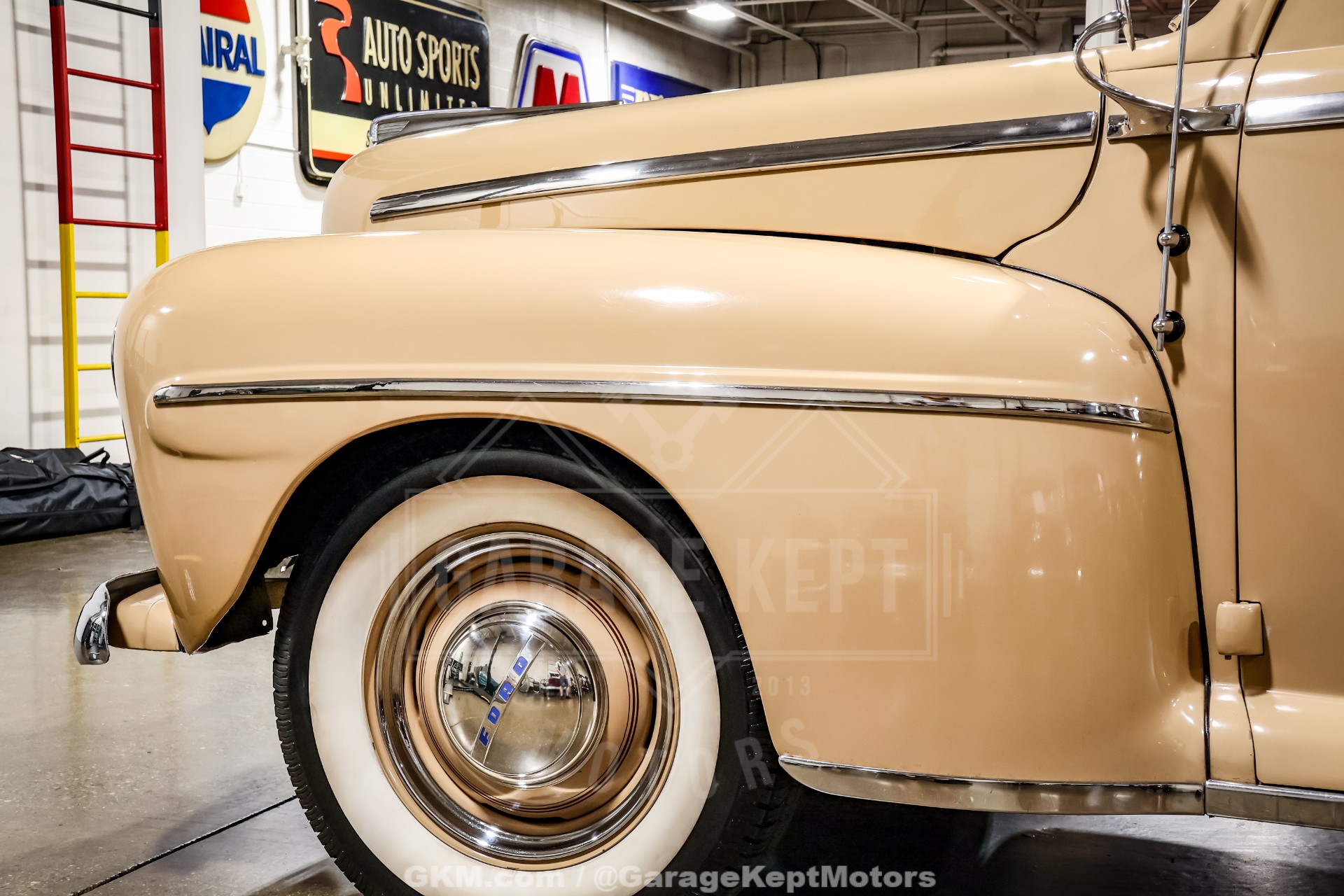 1947 Ford Deluxe 35