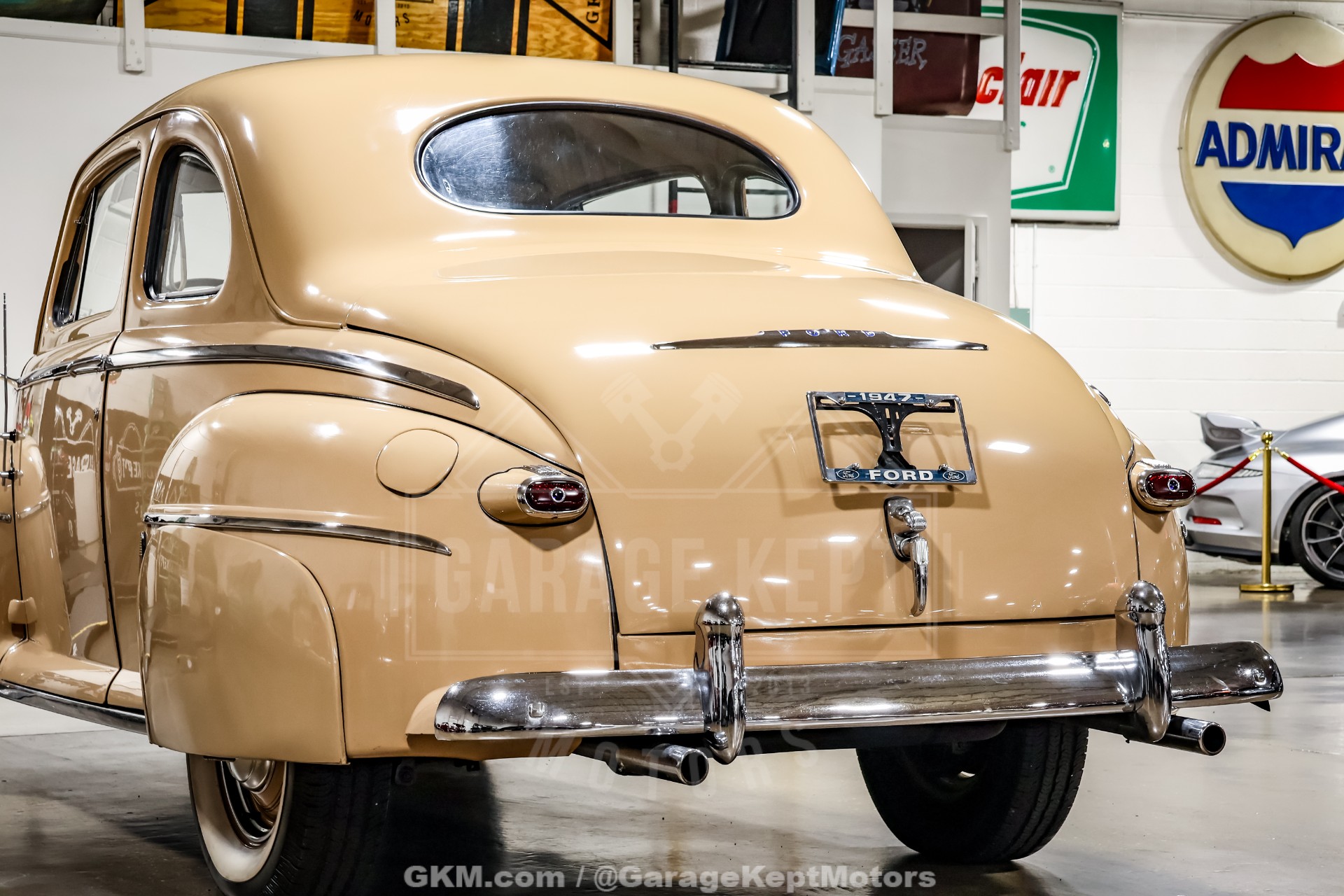 1947 Ford Deluxe 44