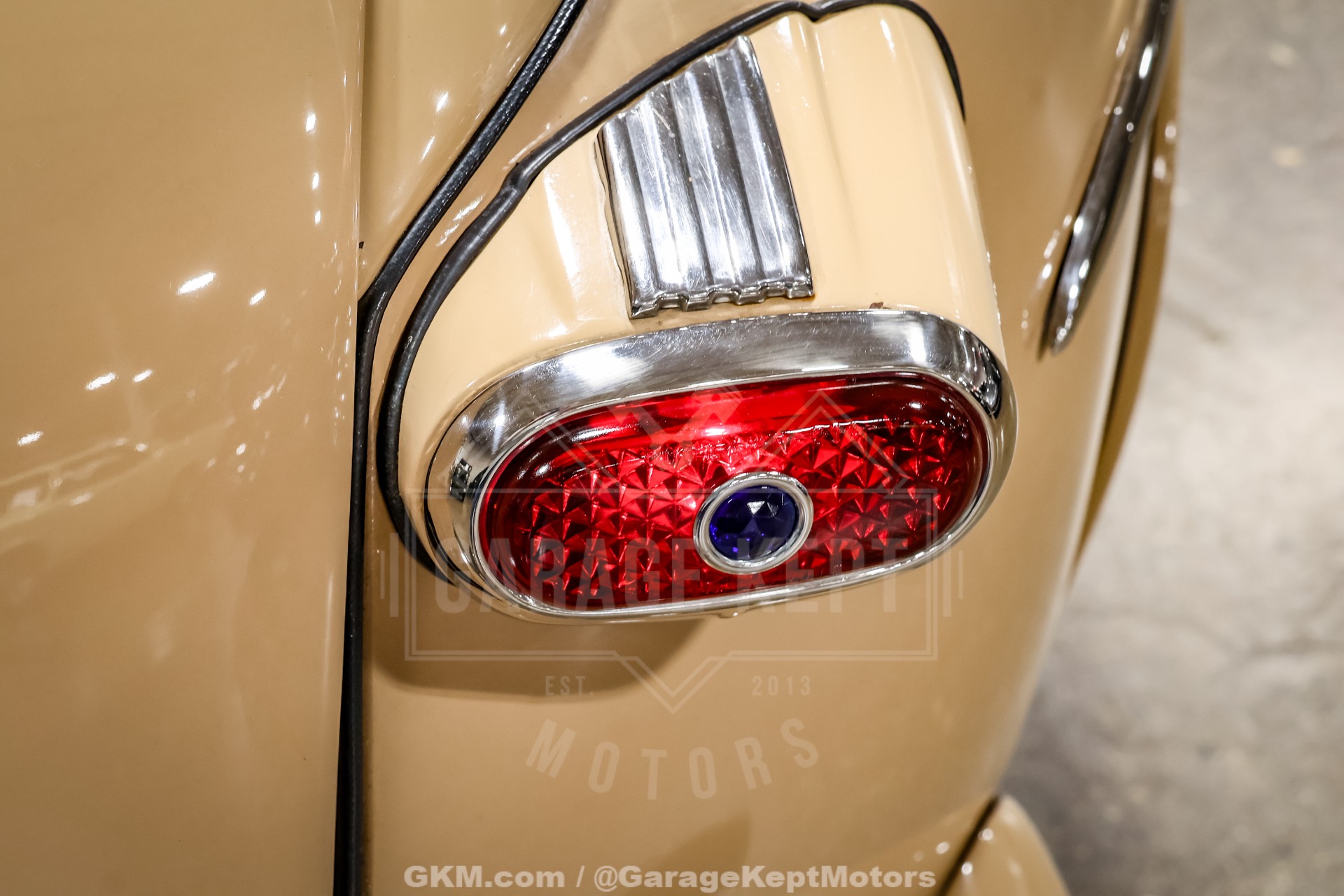 1947 Ford Deluxe 49