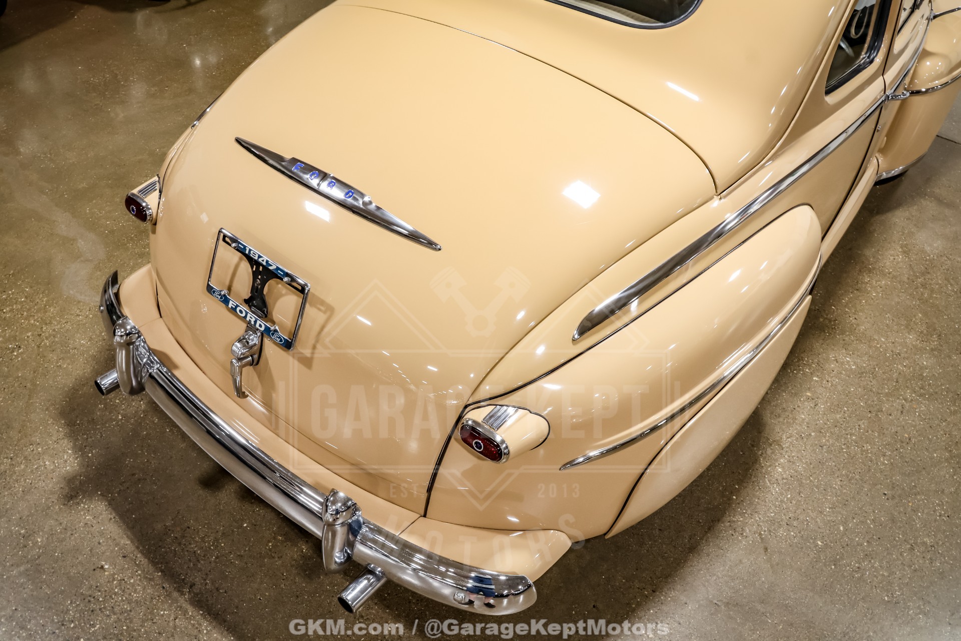 1947 Ford Deluxe 55