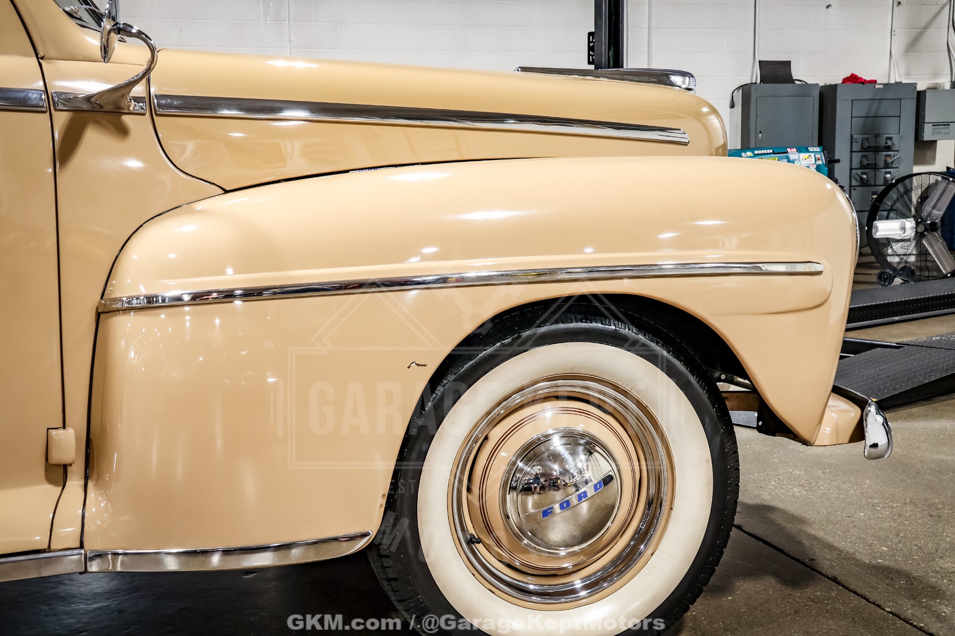 1947 Ford Deluxe 63