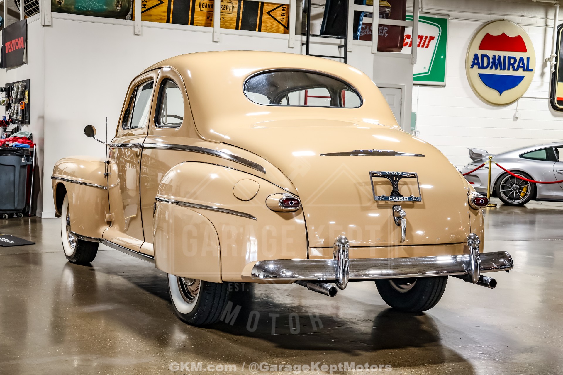 1947 Ford Deluxe 7