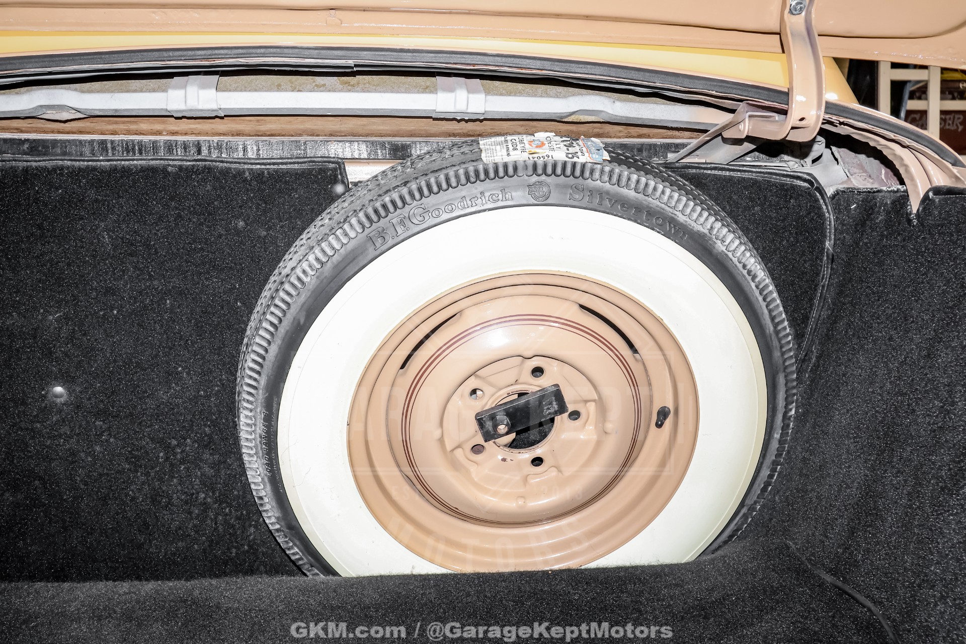 1947 Ford Deluxe 93