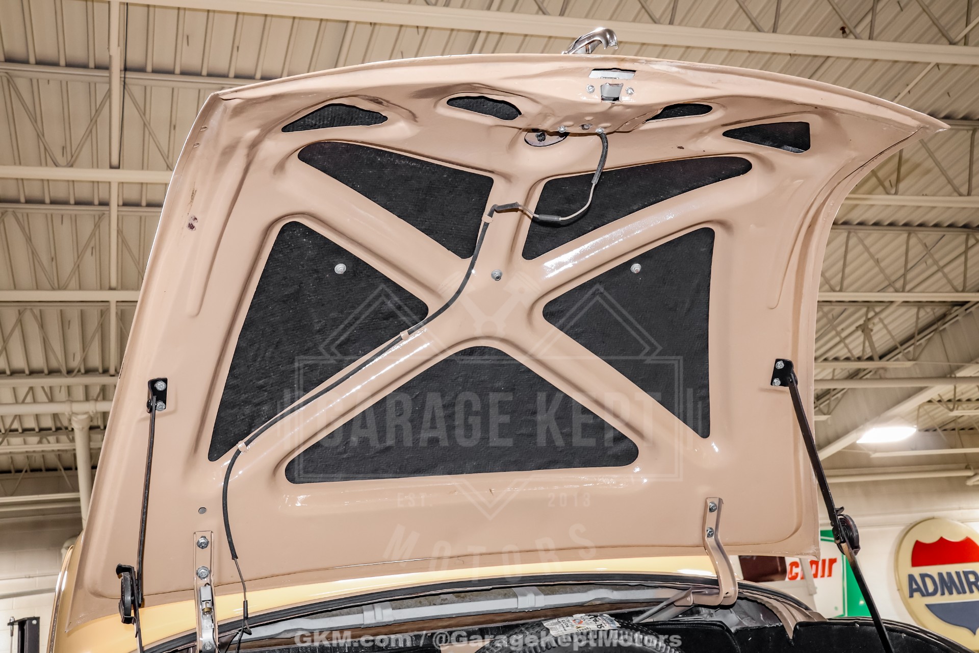 1947 Ford Deluxe 99
