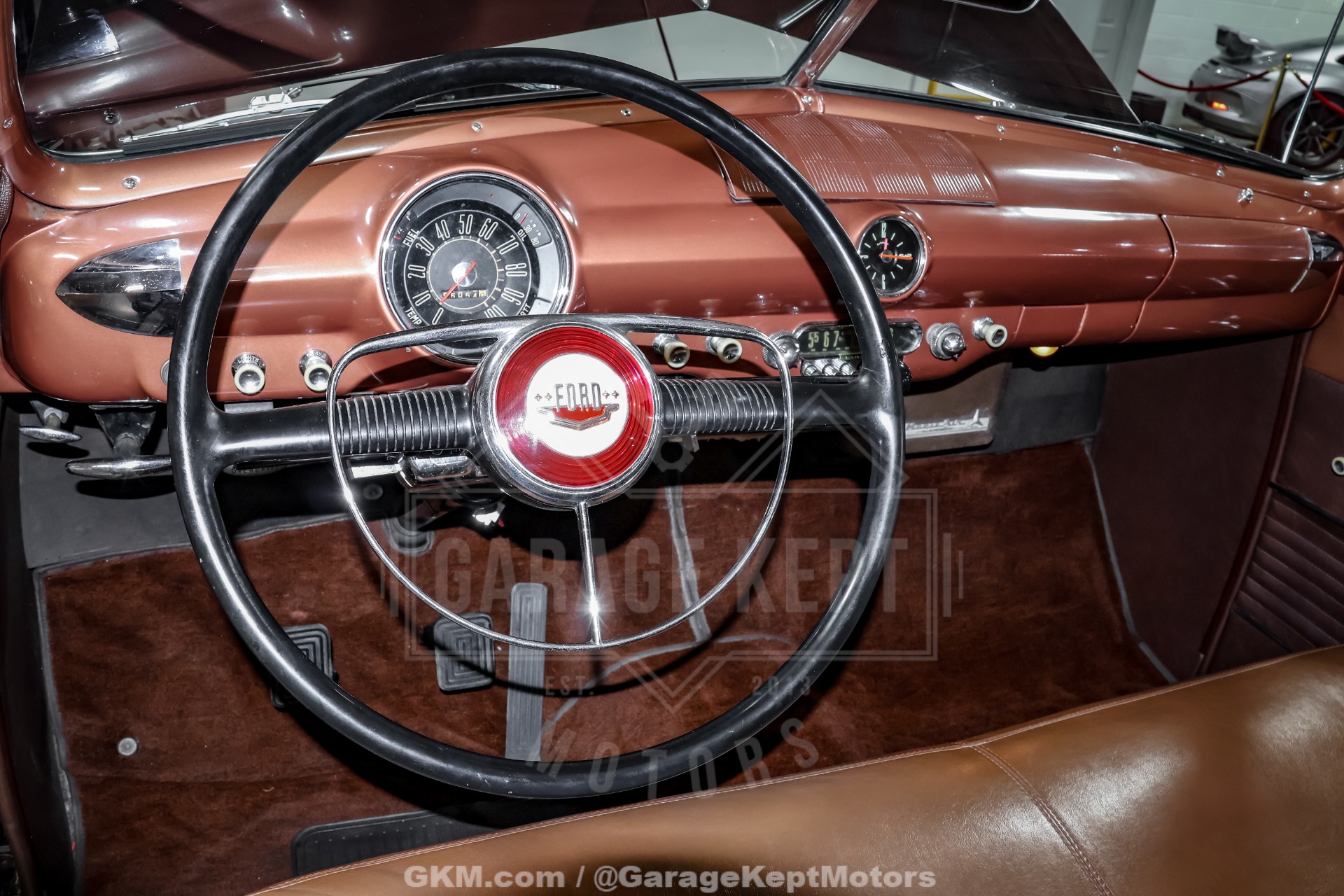 1950 Ford Custom Deluxe 124