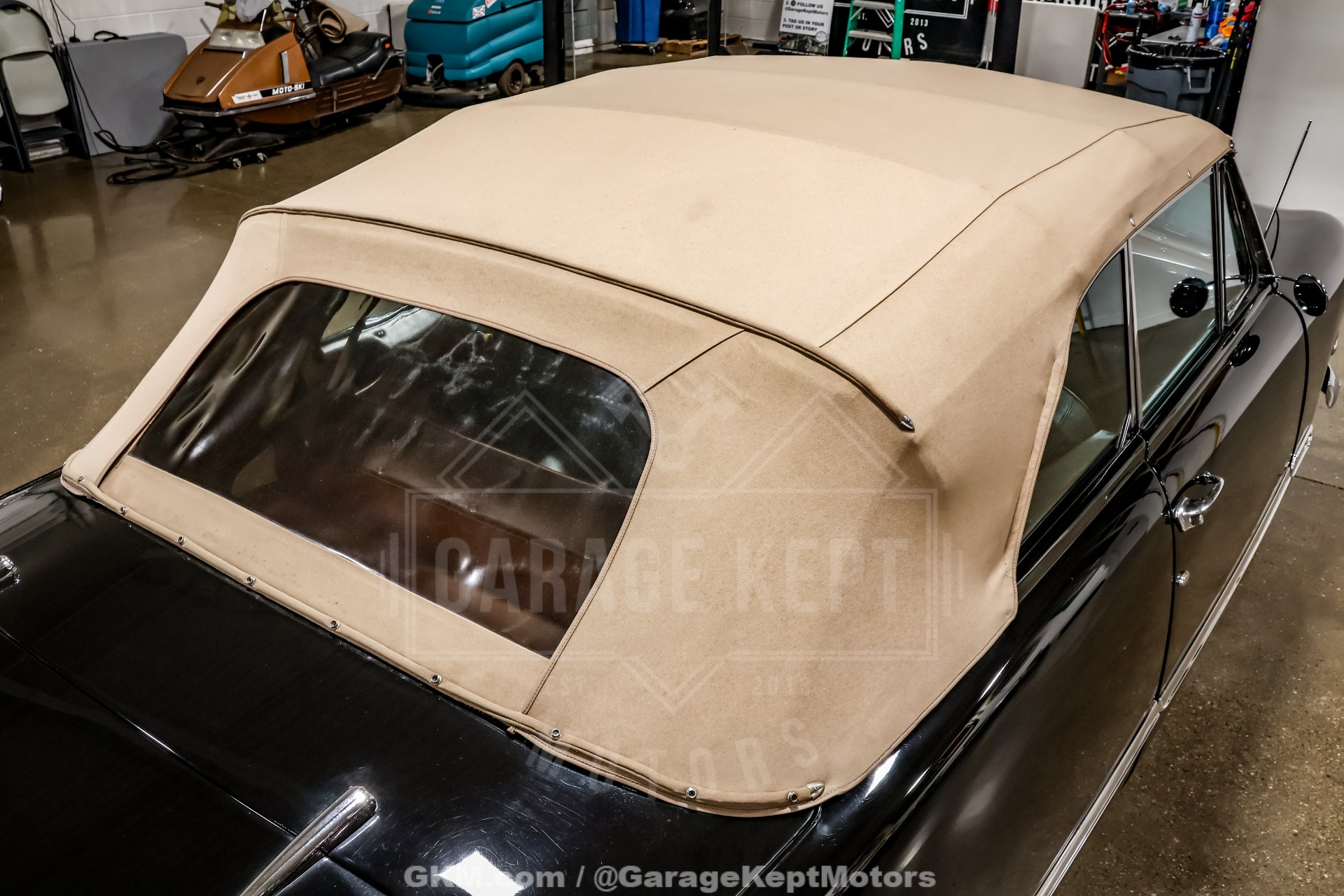 1950 Ford Custom Deluxe 12