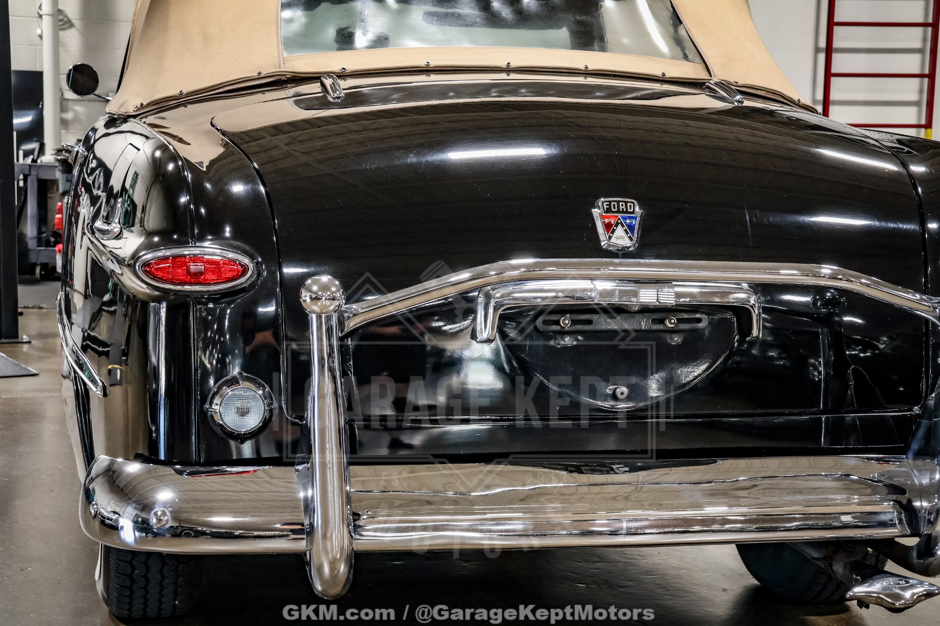 1950 Ford Custom Deluxe 51