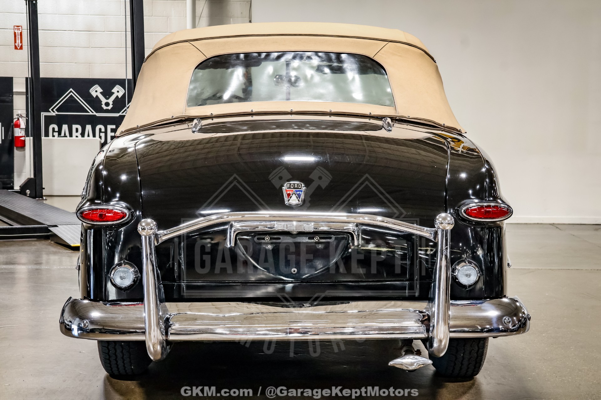 1950 Ford Custom Deluxe 53