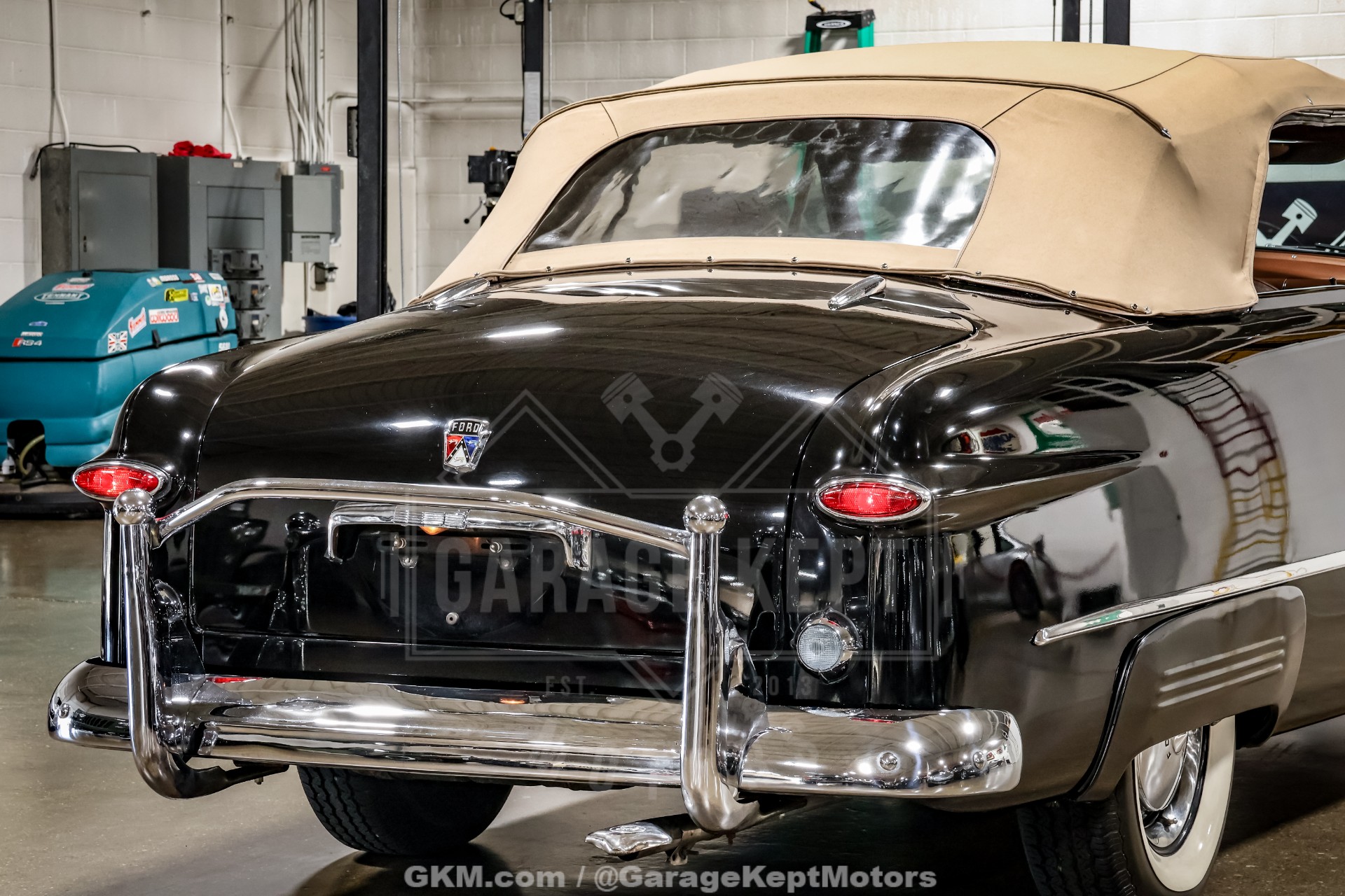 1950 Ford Custom Deluxe 55