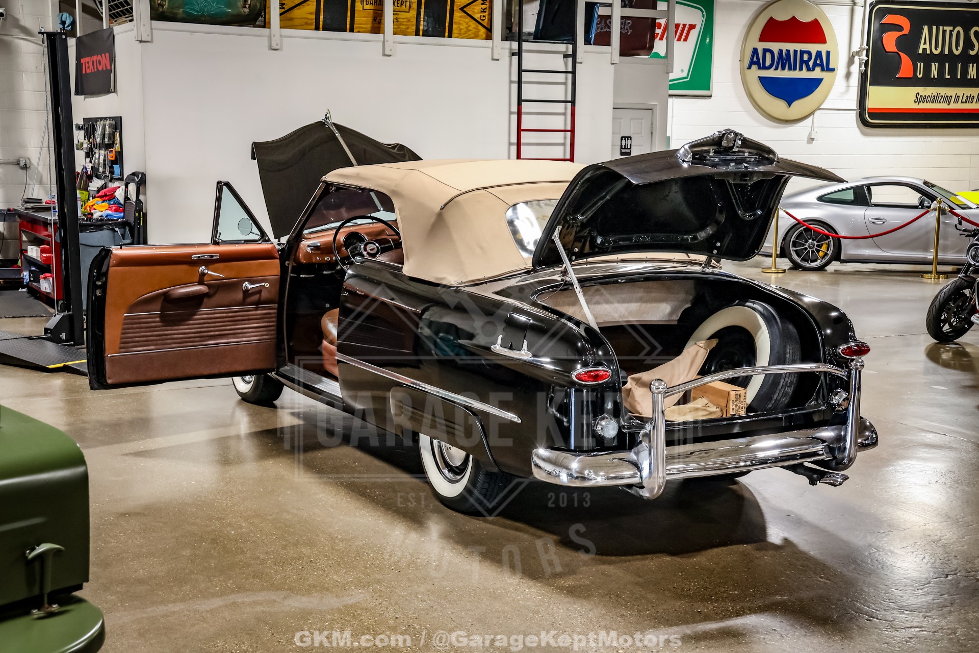 1950 Ford Custom Deluxe 70