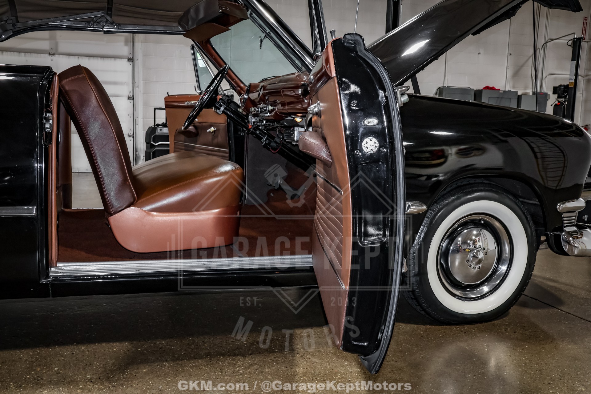 1950 Ford Custom Deluxe 74
