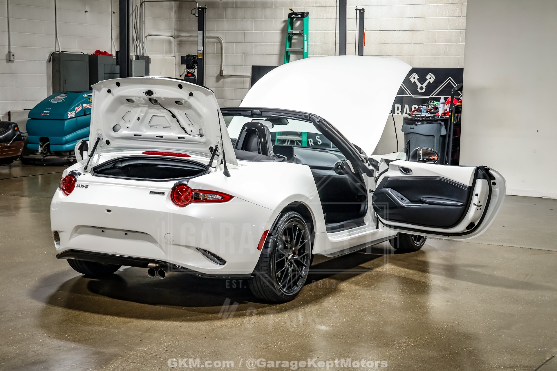 2022 Mazda MX-5 Miata 60