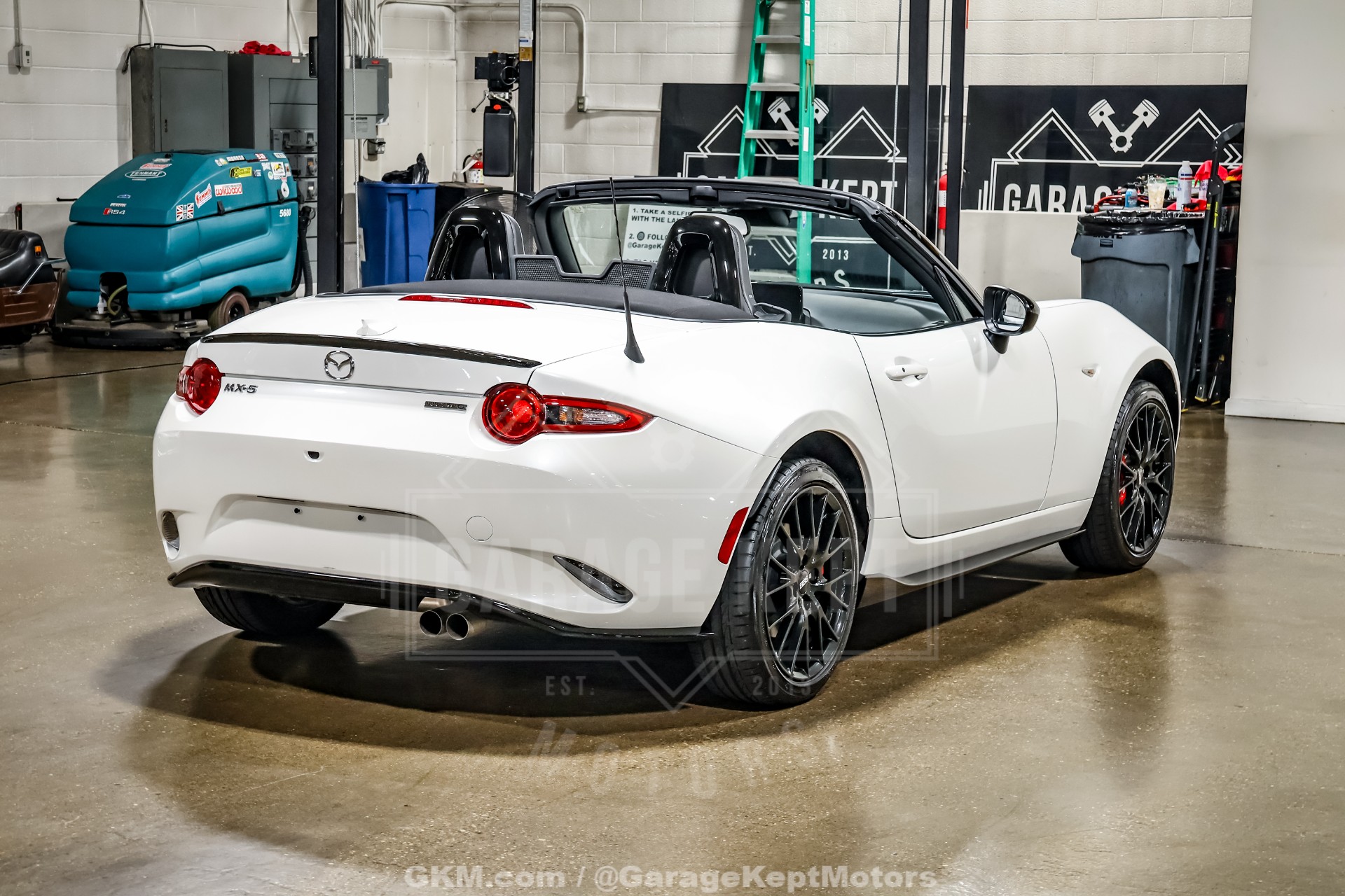 2022 Mazda MX-5 Miata 8