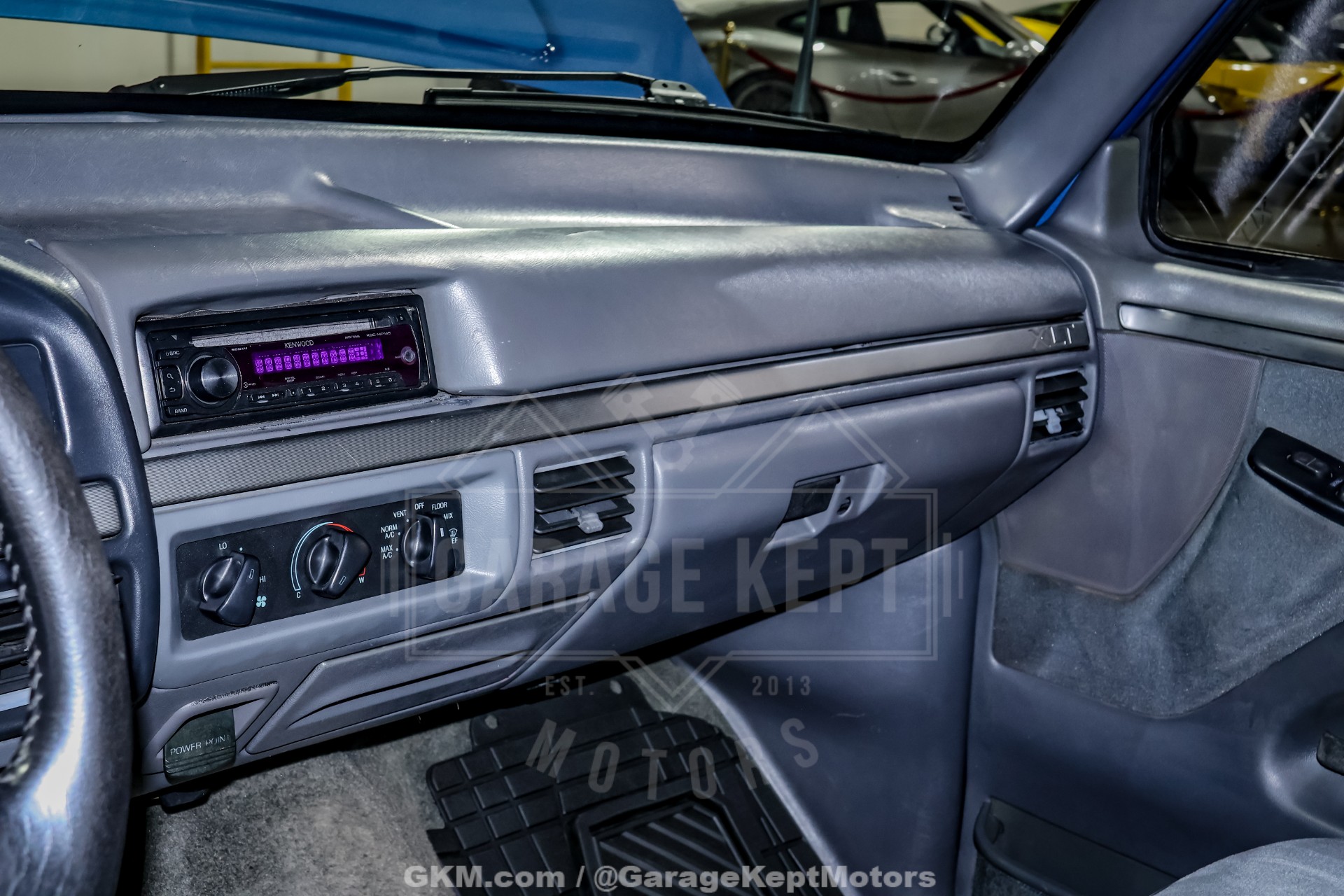 1992 Ford F-250 102