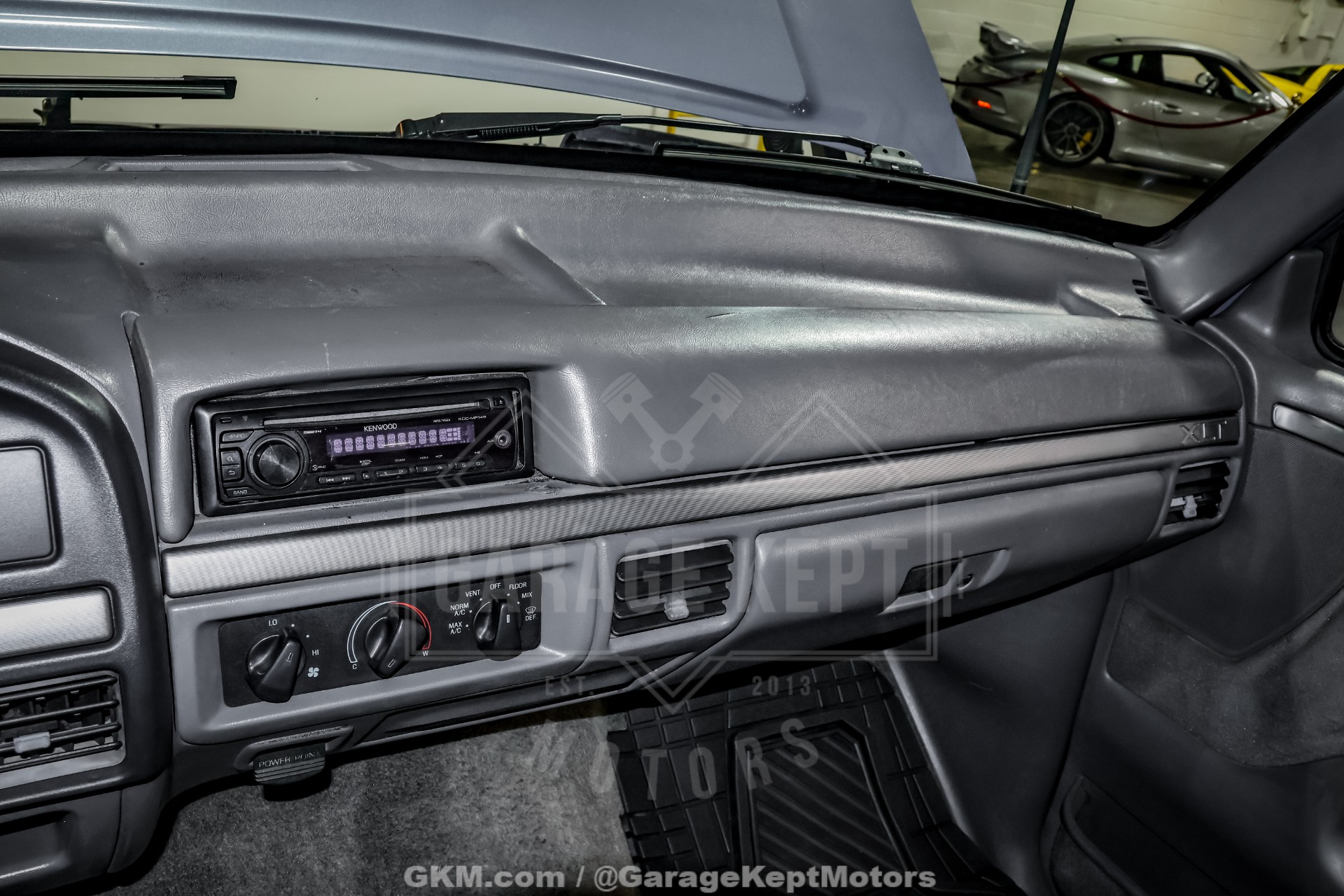 1992 Ford F-250 111