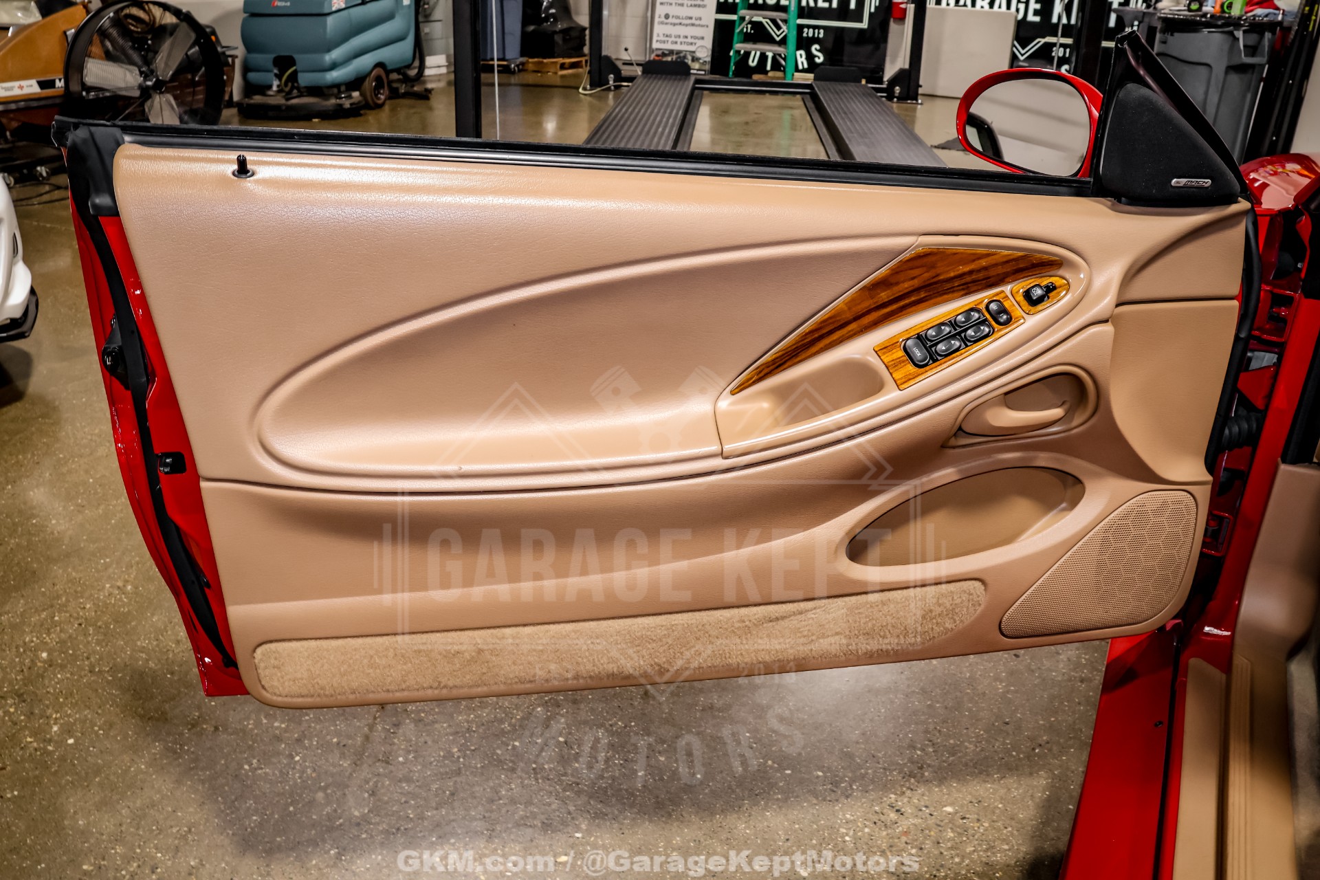 1997 Ford Mustang SVT Cobra 102
