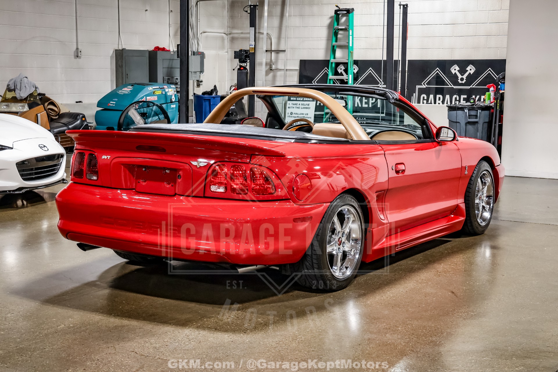 1997 Ford Mustang SVT Cobra 8