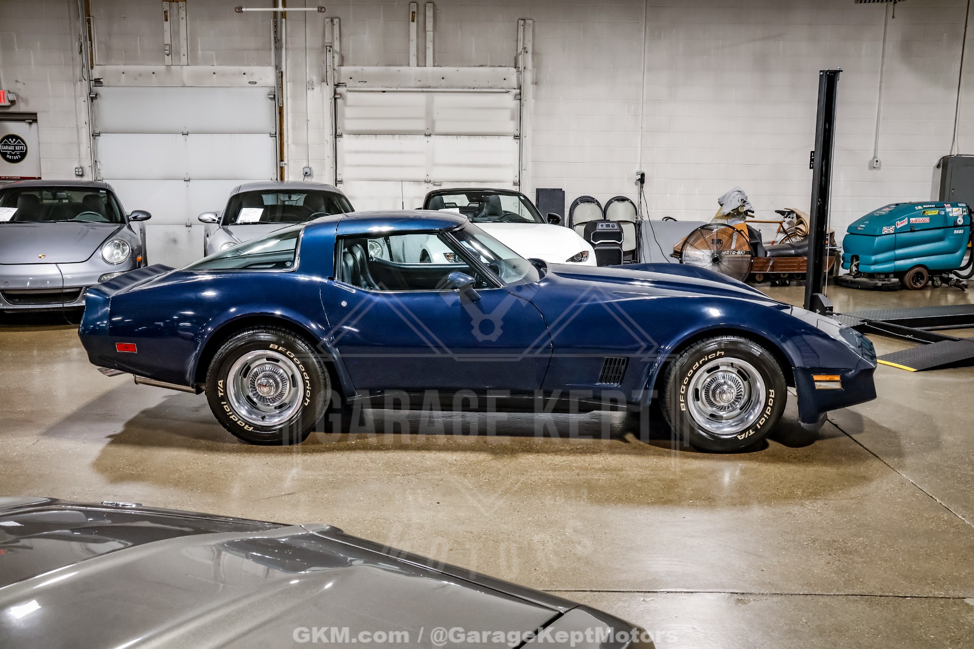 1981 Chevrolet Corvette 10