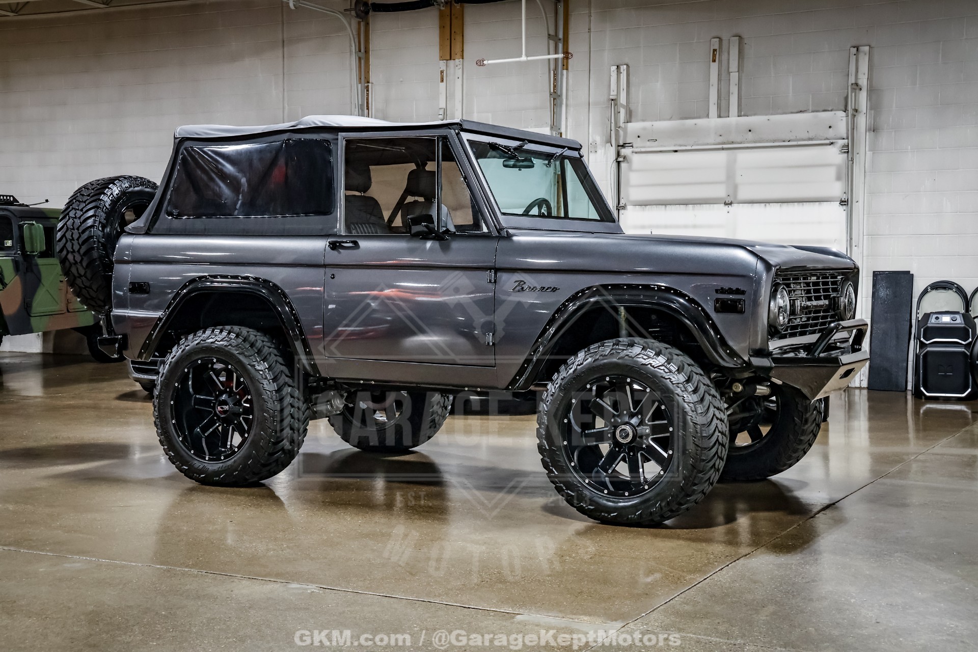 1970 Ford Bronco 11