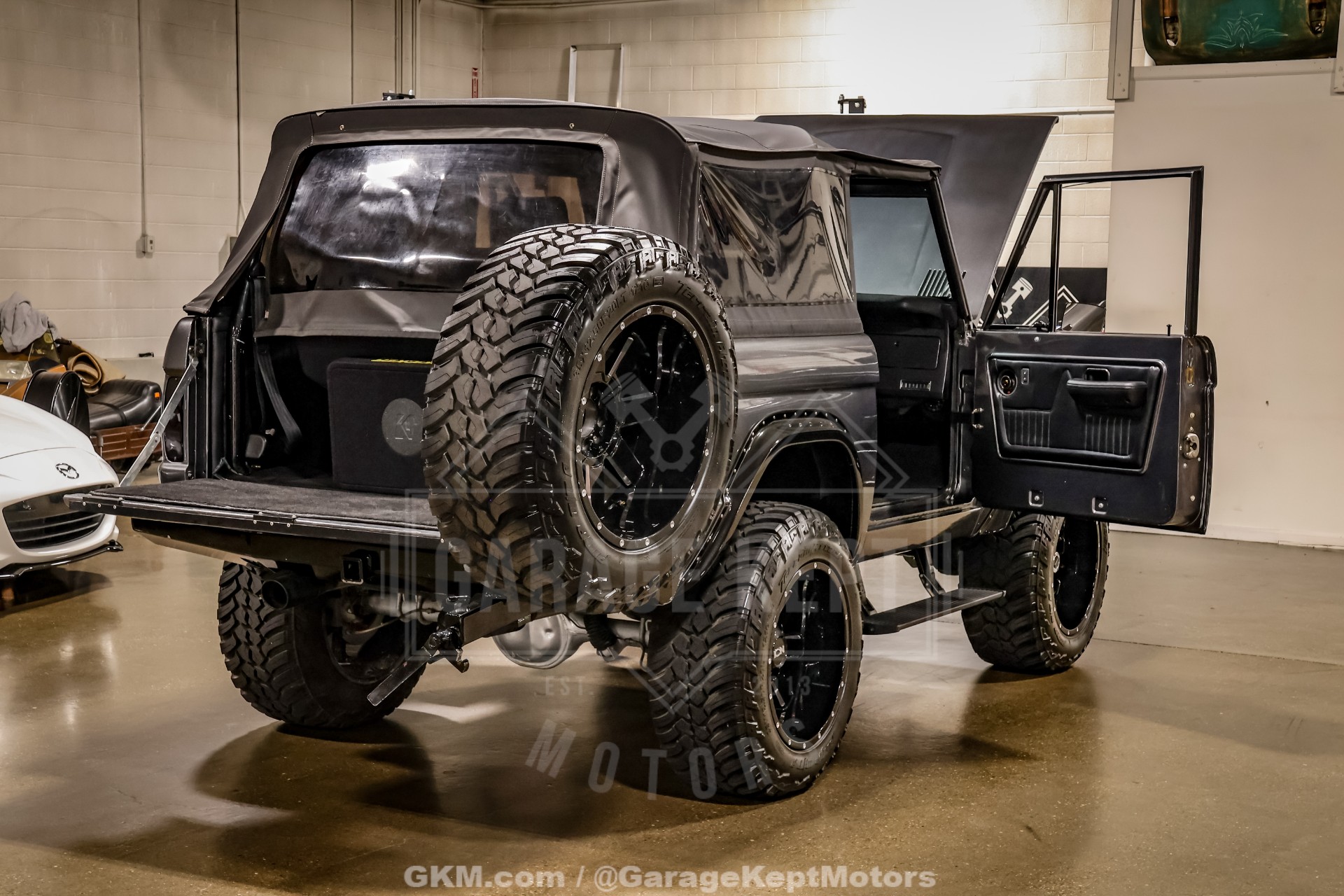 1970 Ford Bronco 64