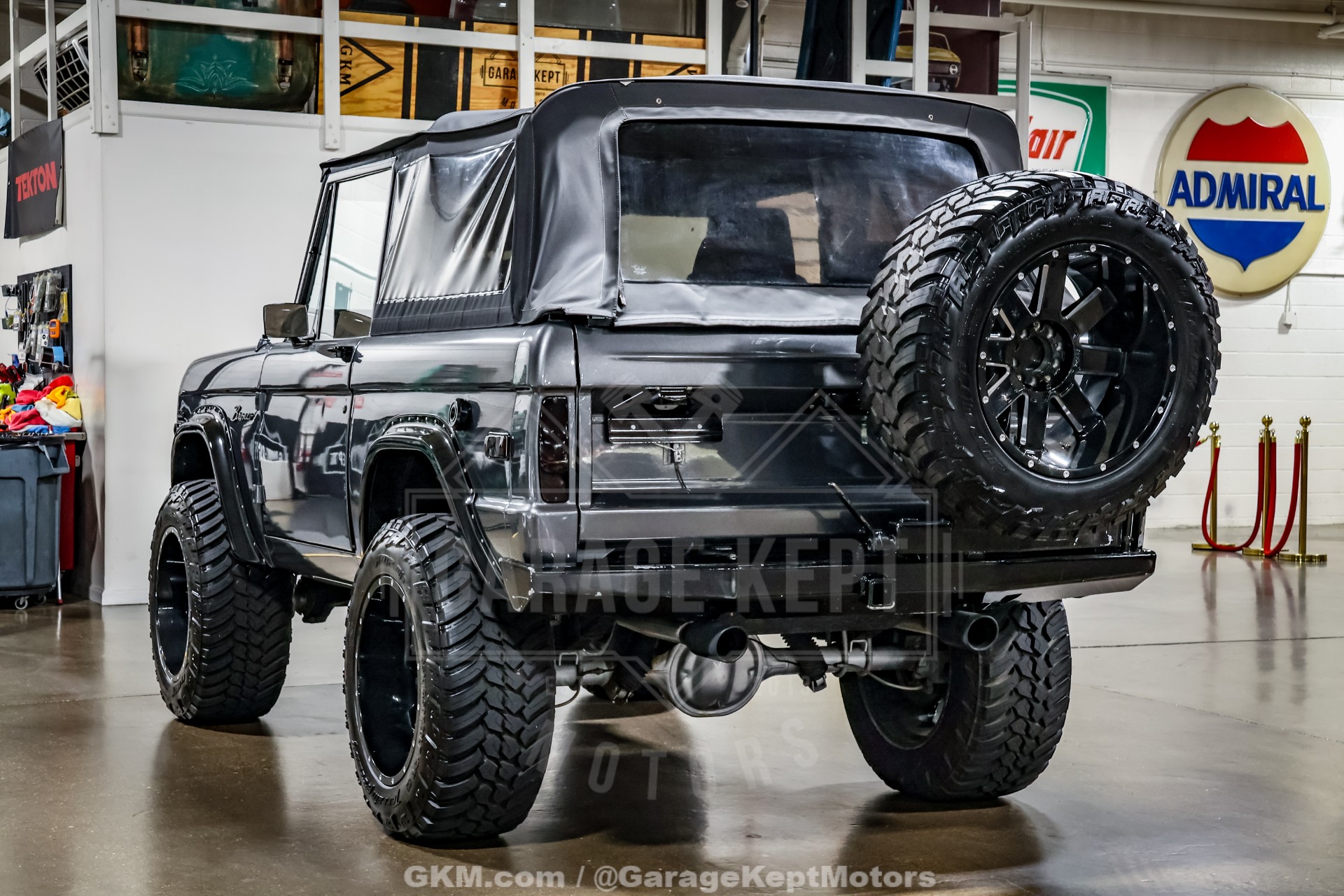 1970 Ford Bronco 7
