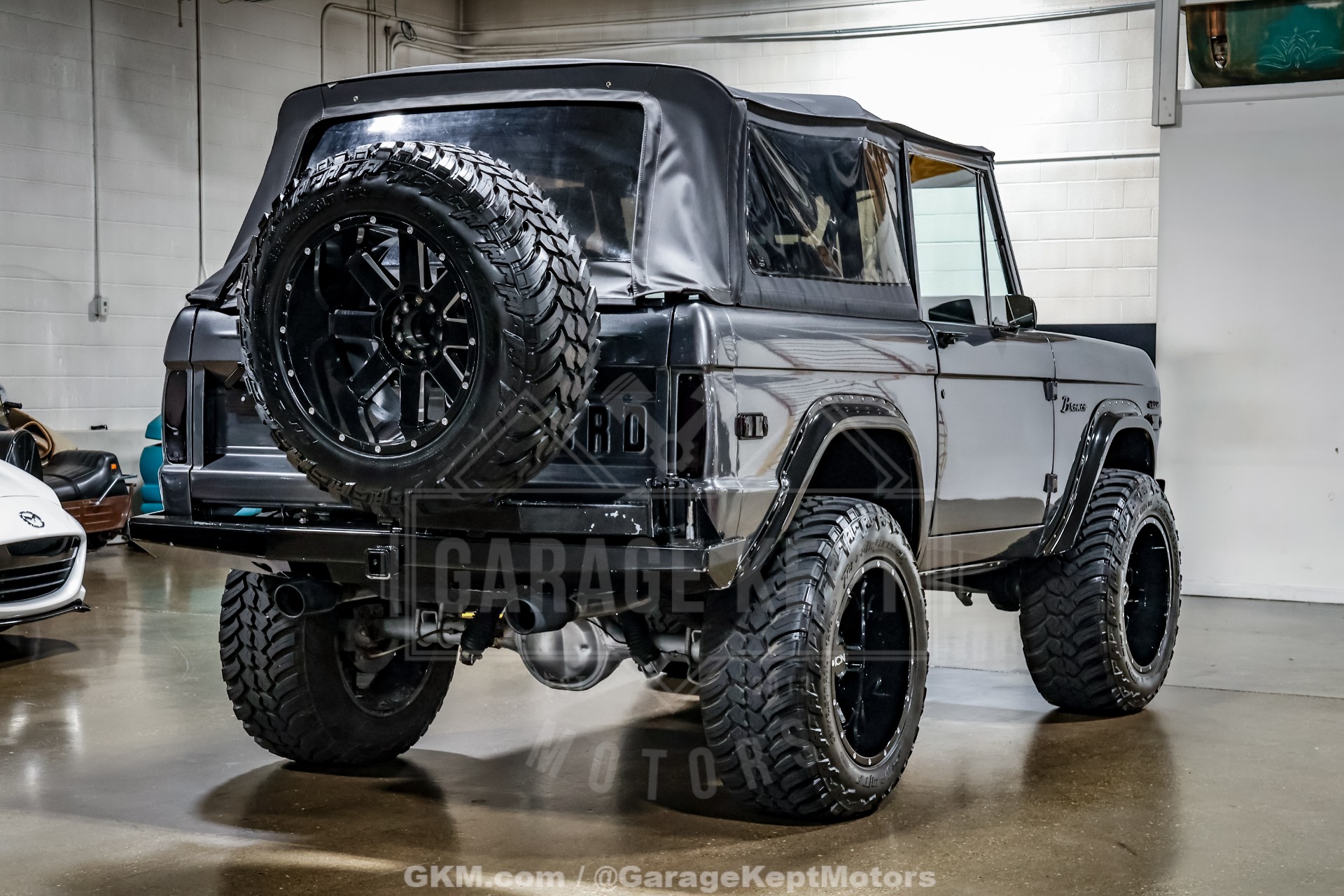 1970 Ford Bronco 8