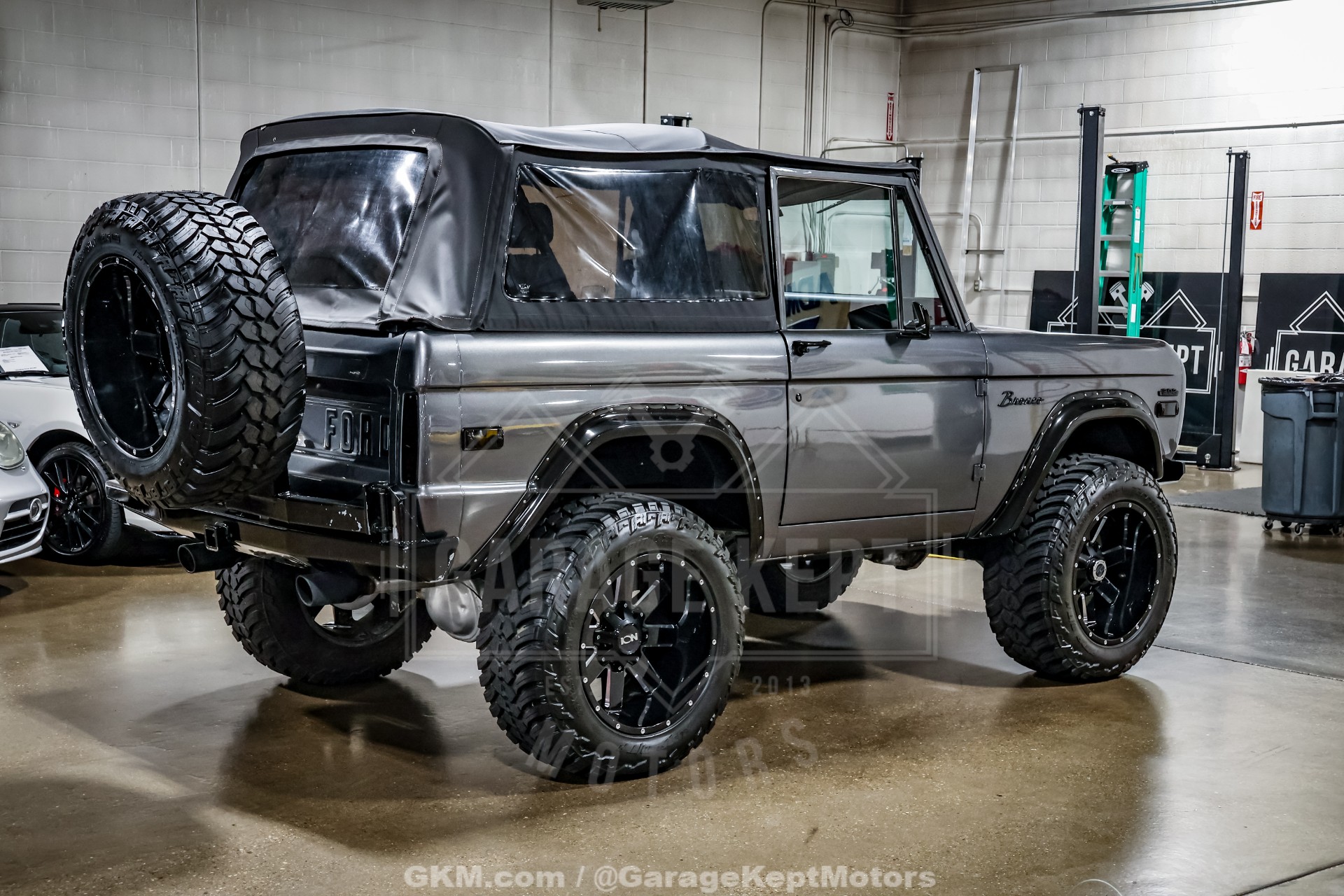 1970 Ford Bronco 9