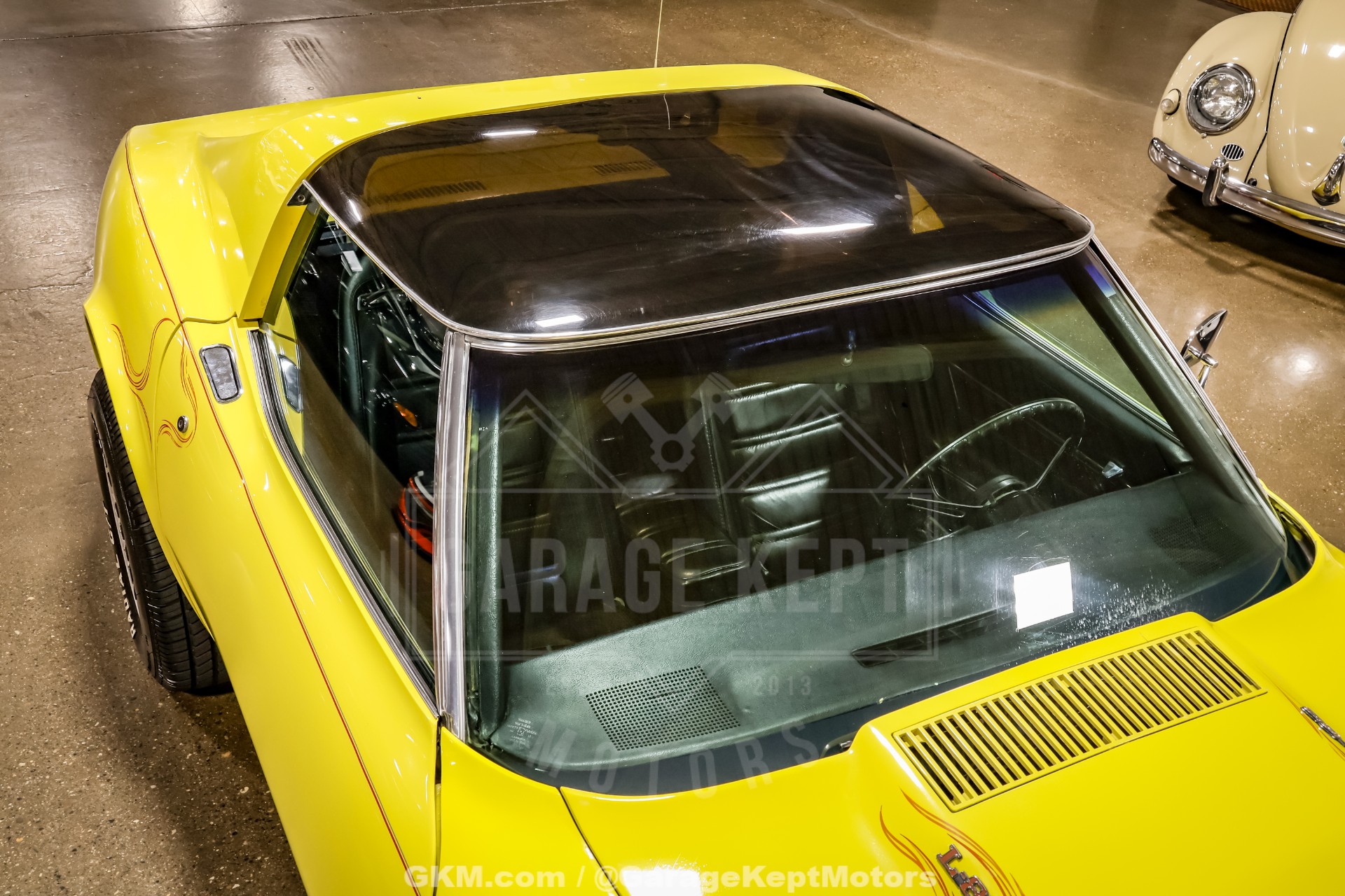 1975 Chevrolet Corvette 16