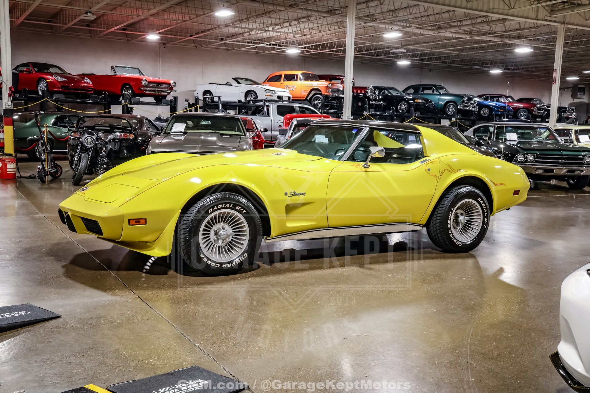 1975 Chevrolet Corvette 4