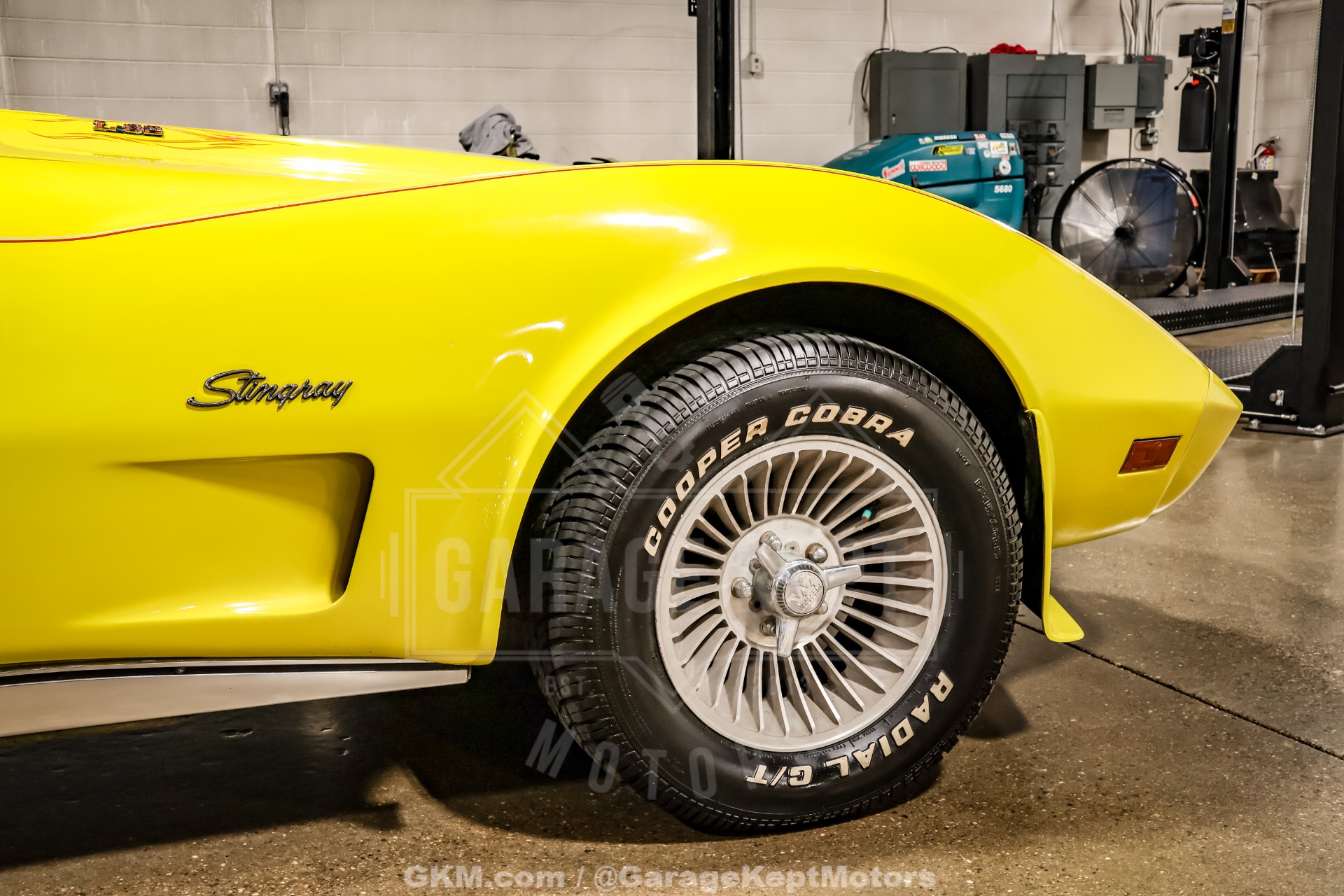 1975 Chevrolet Corvette 60