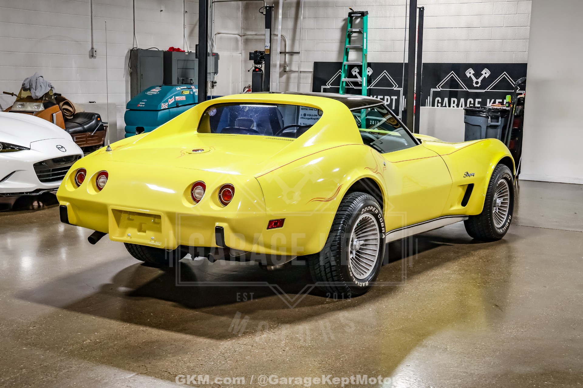 1975 Chevrolet Corvette 8