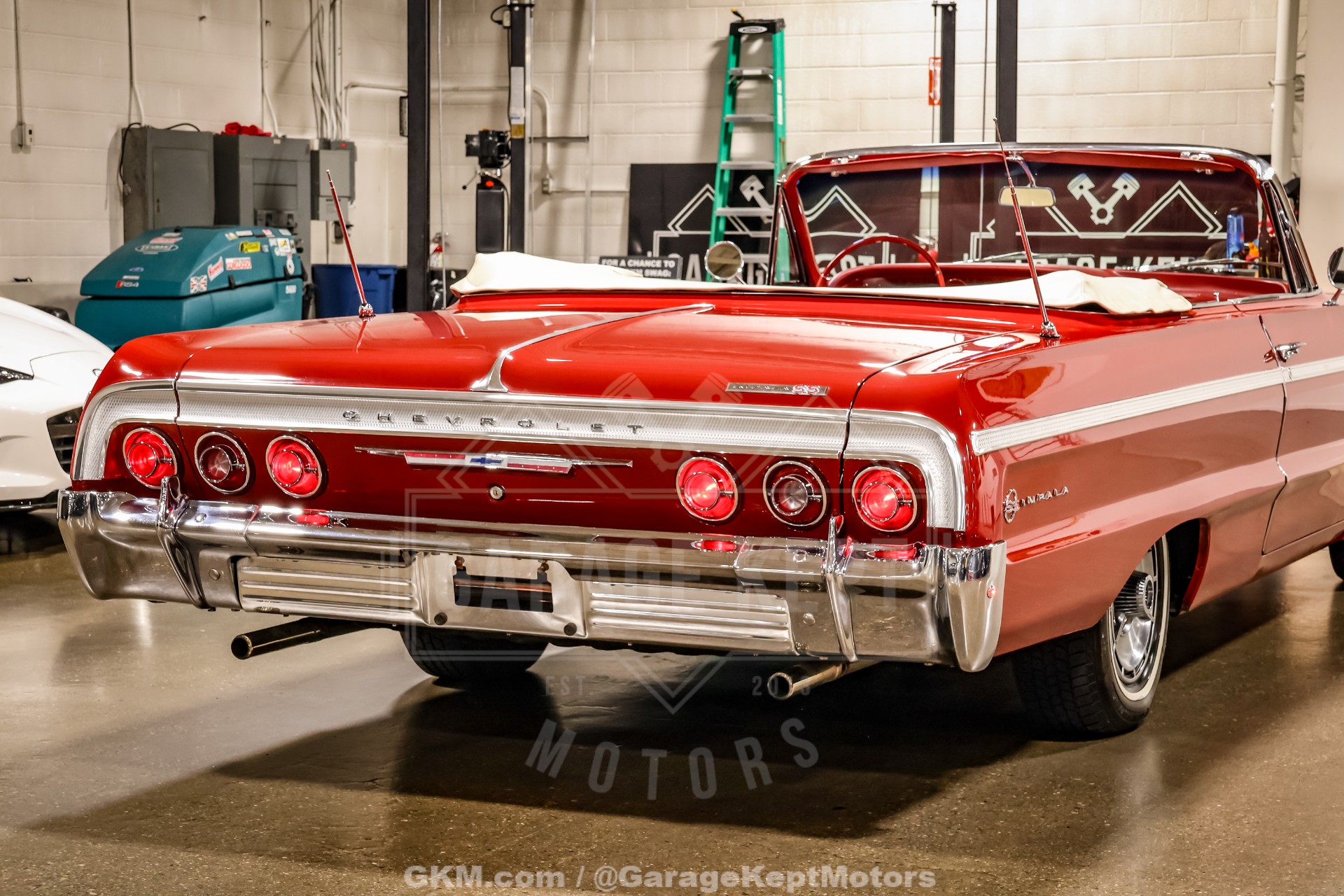 1964 Chevrolet Impala SS 124