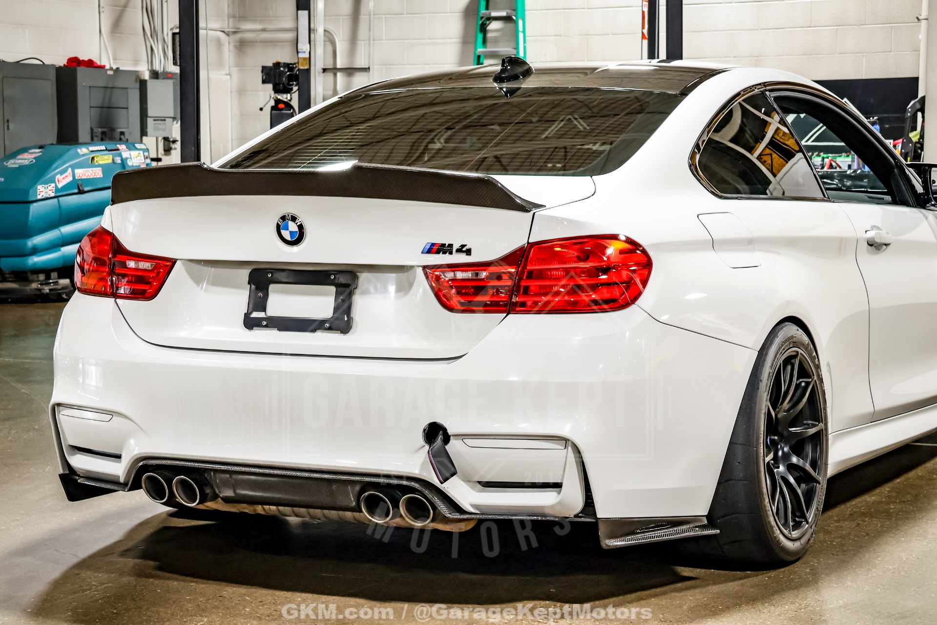 2015 BMW M4 56