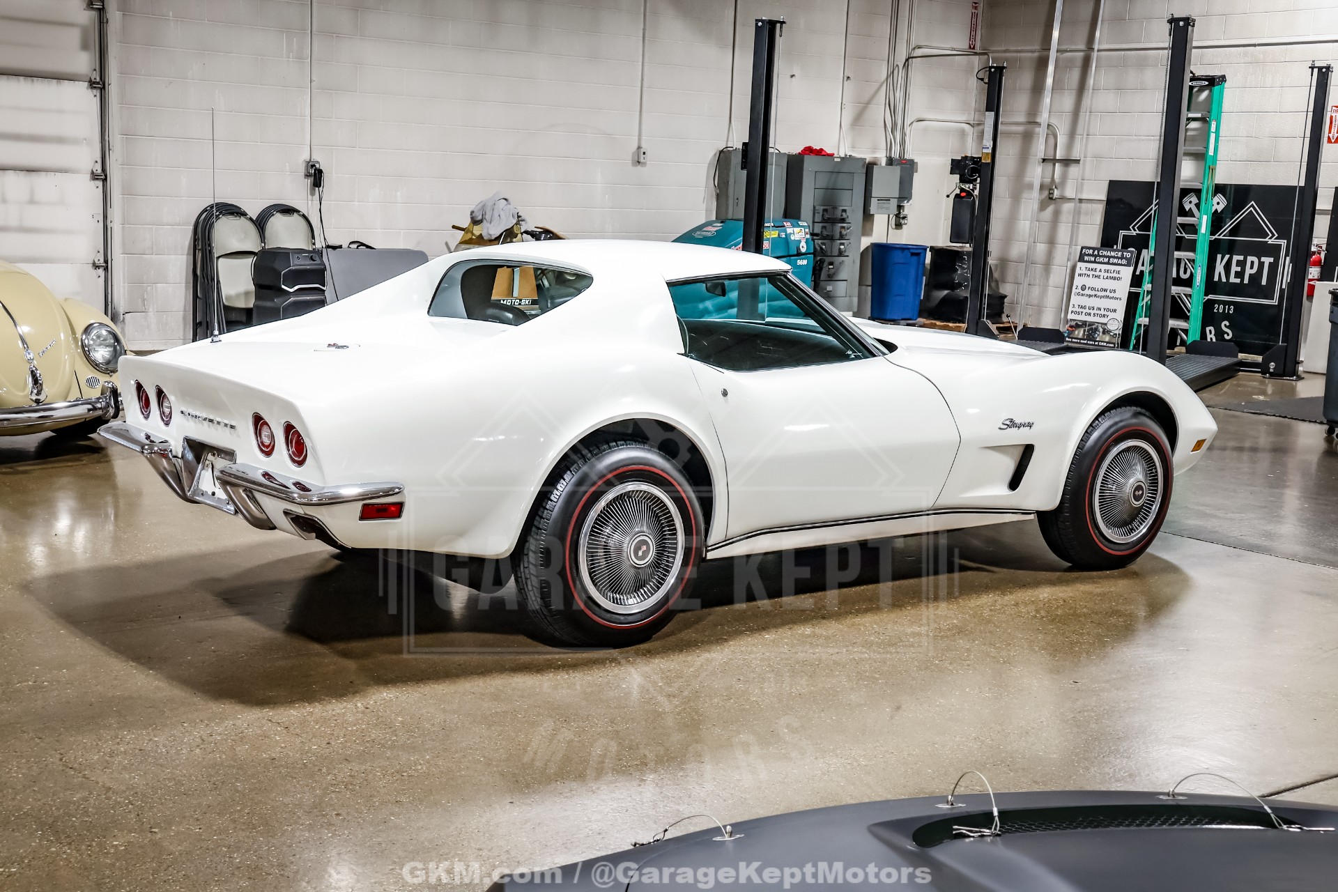 1973 Chevrolet Corvette 9