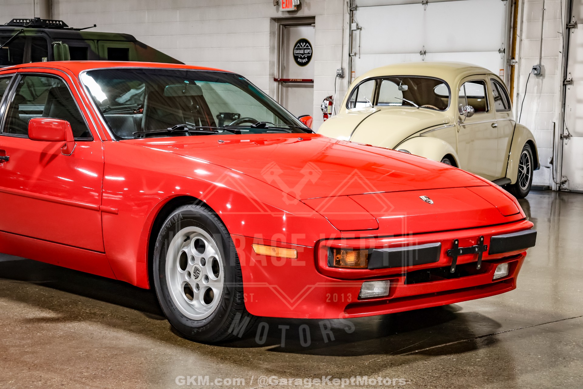 1985 Porsche 944 13