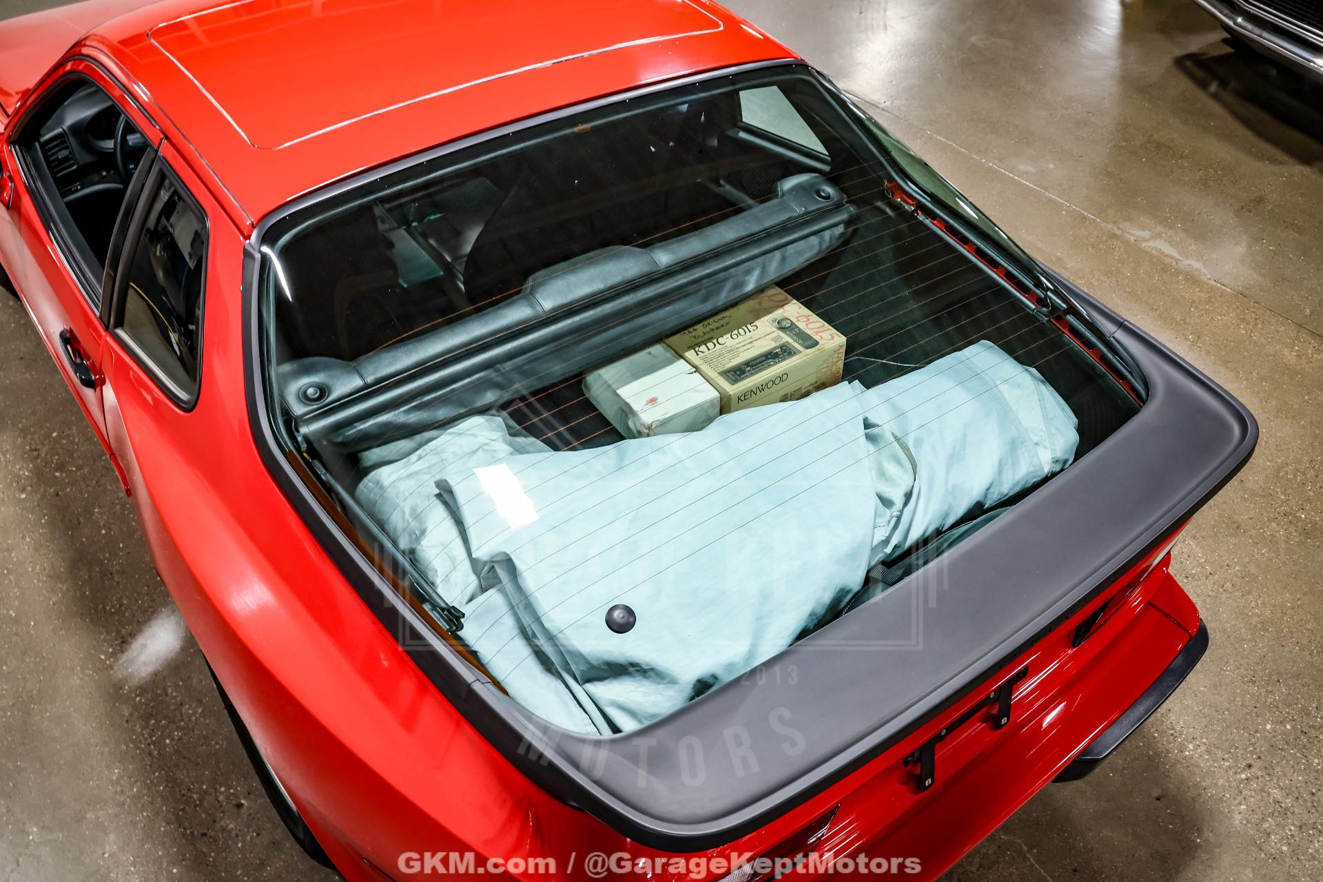 1985 Porsche 944 40