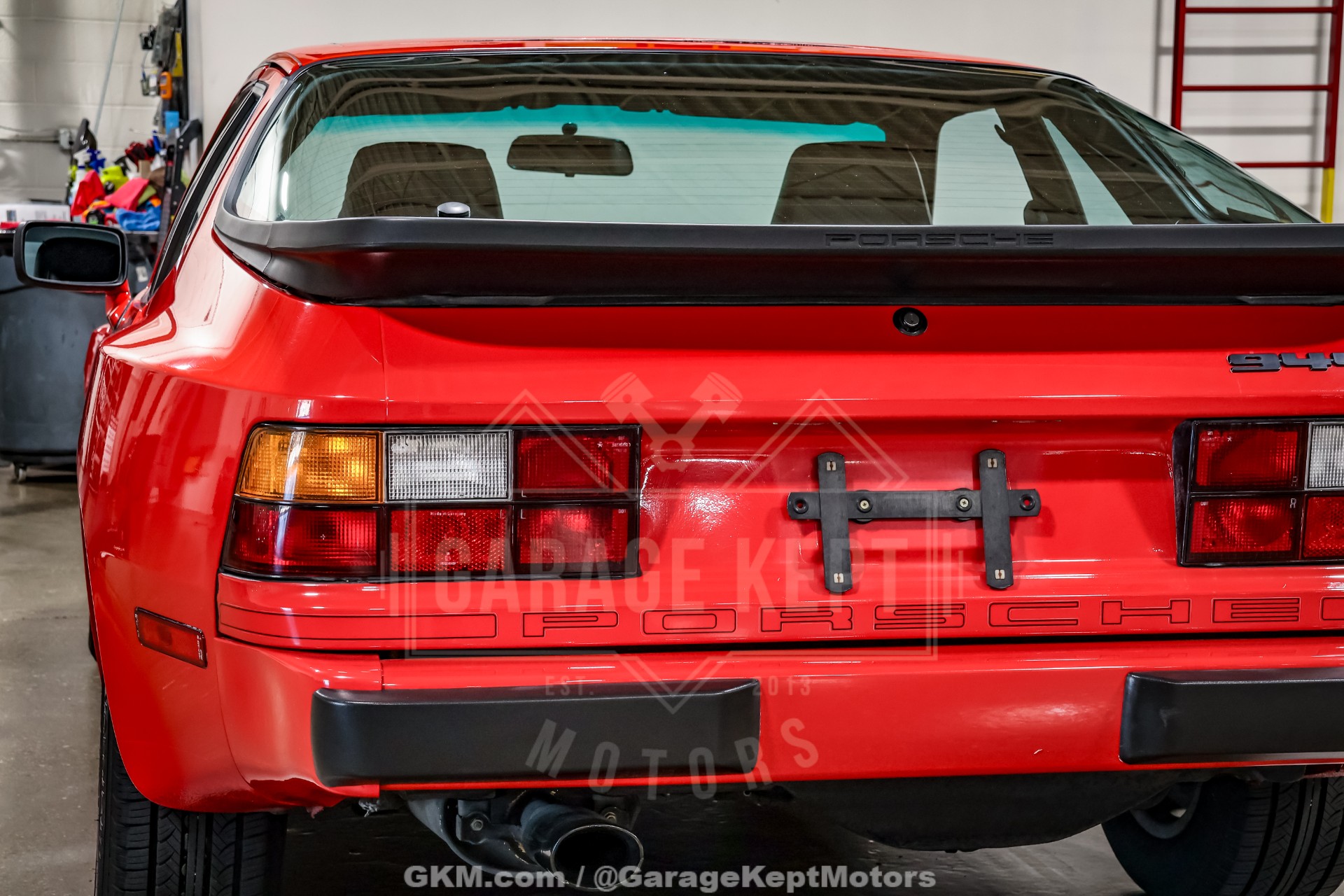 1985 Porsche 944 43