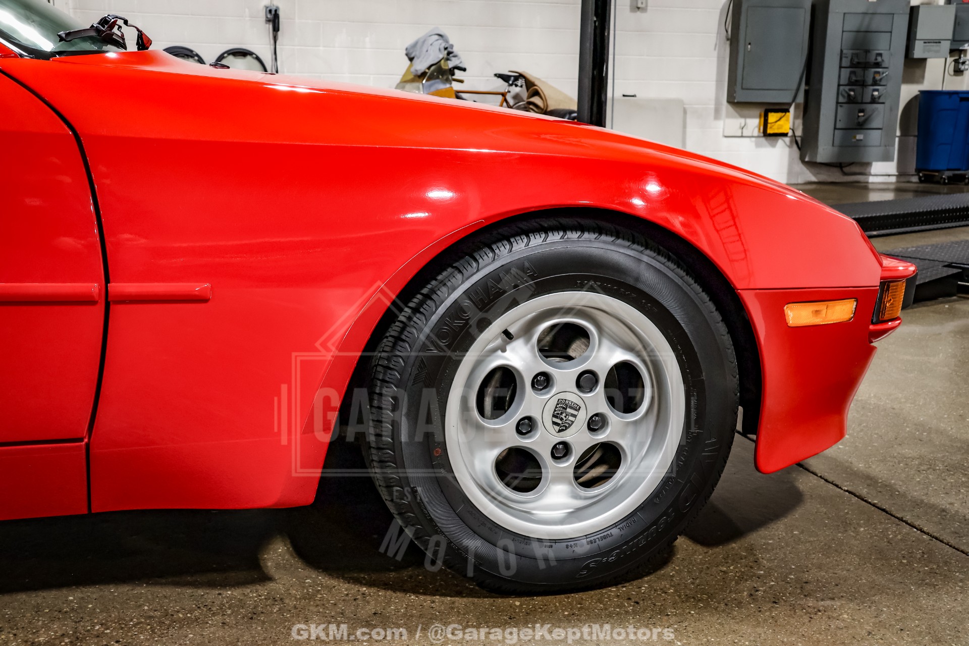 1985 Porsche 944 57