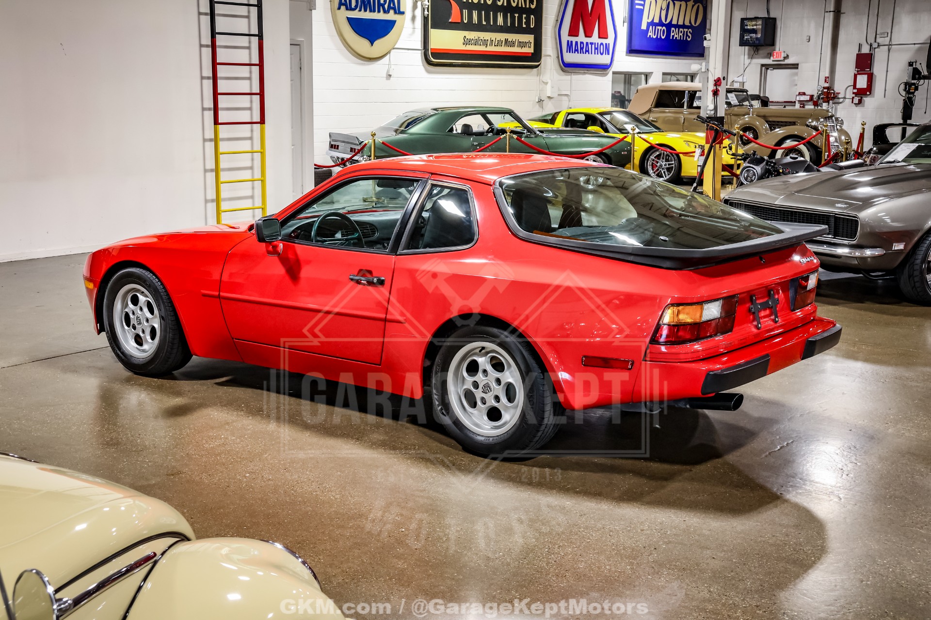1985 Porsche 944 6