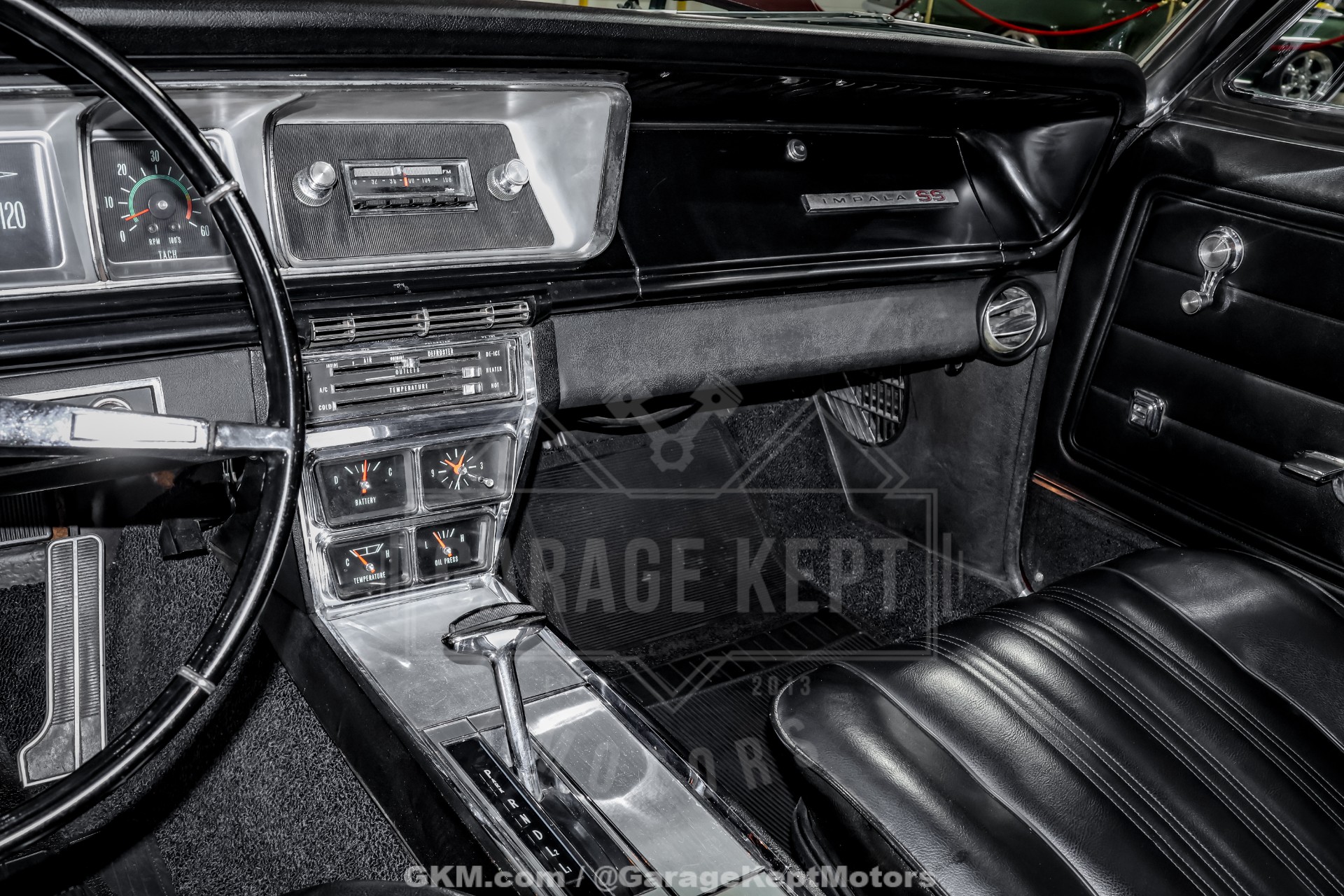1966 Chevrolet Impala SS 124