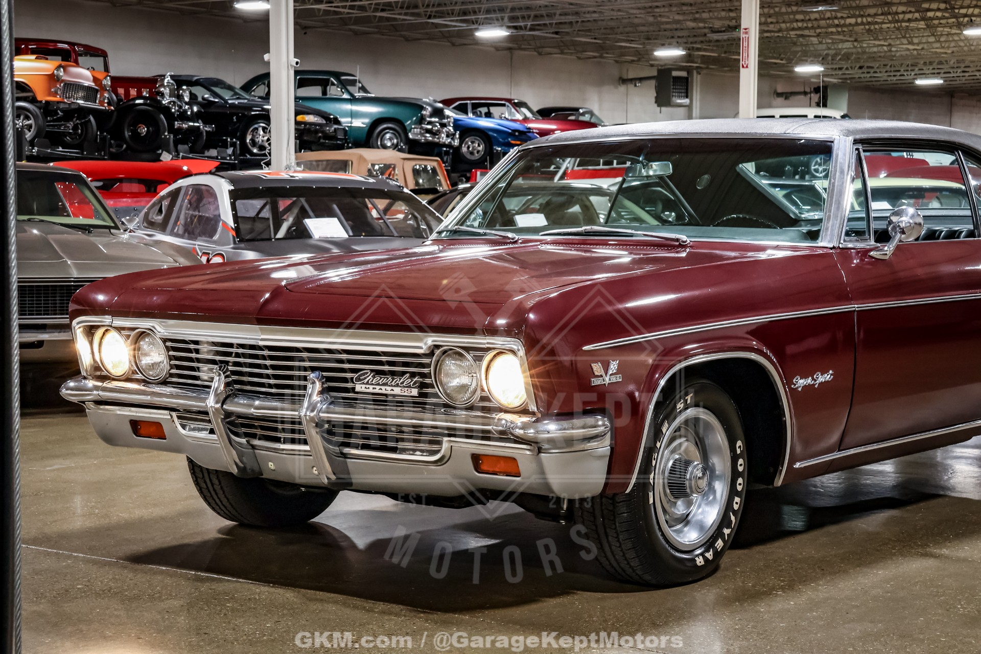 1966 Chevrolet Impala SS 22