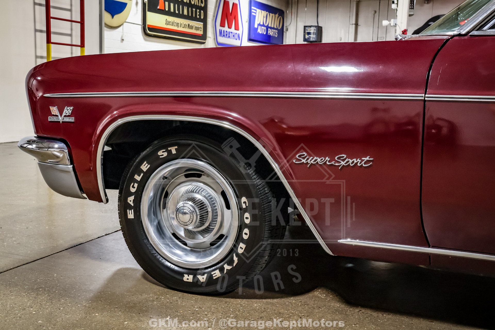 1966 Chevrolet Impala SS 33