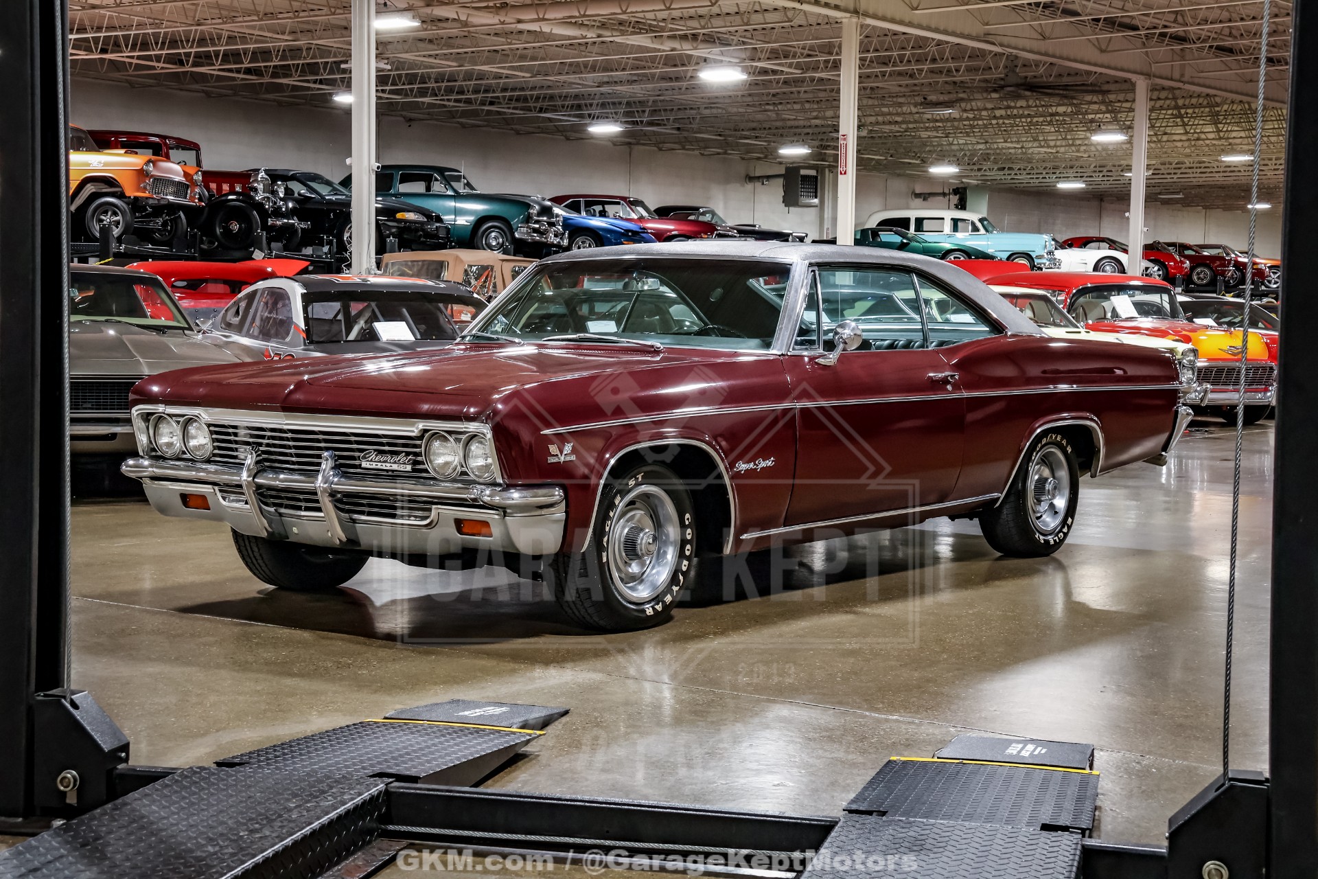 1966 Chevrolet Impala SS 3