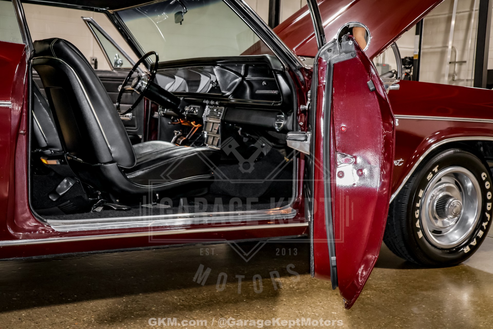 1966 Chevrolet Impala SS 68