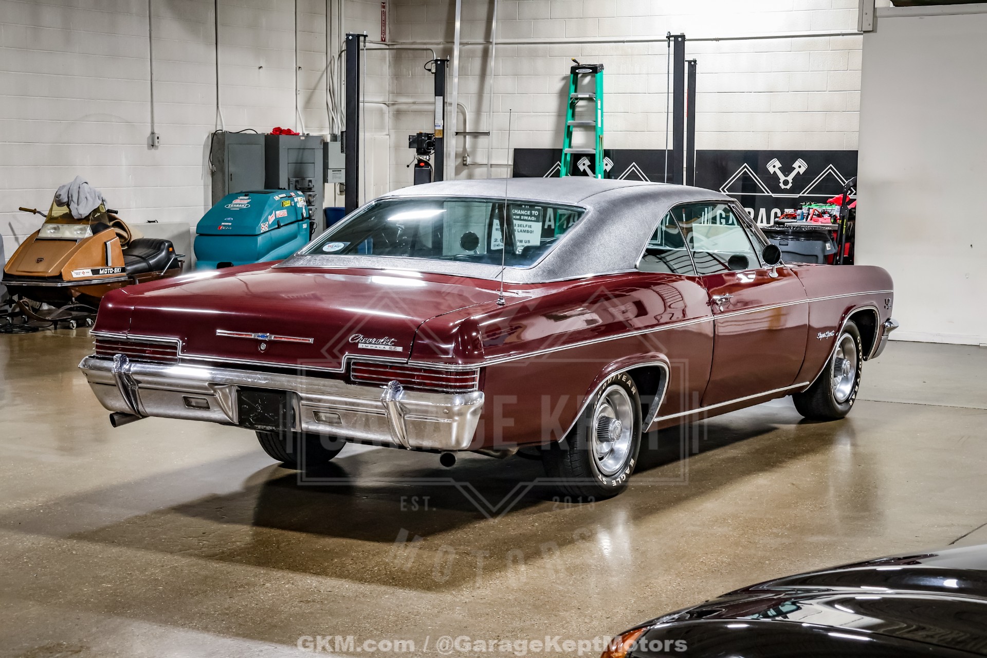 1966 Chevrolet Impala SS 8