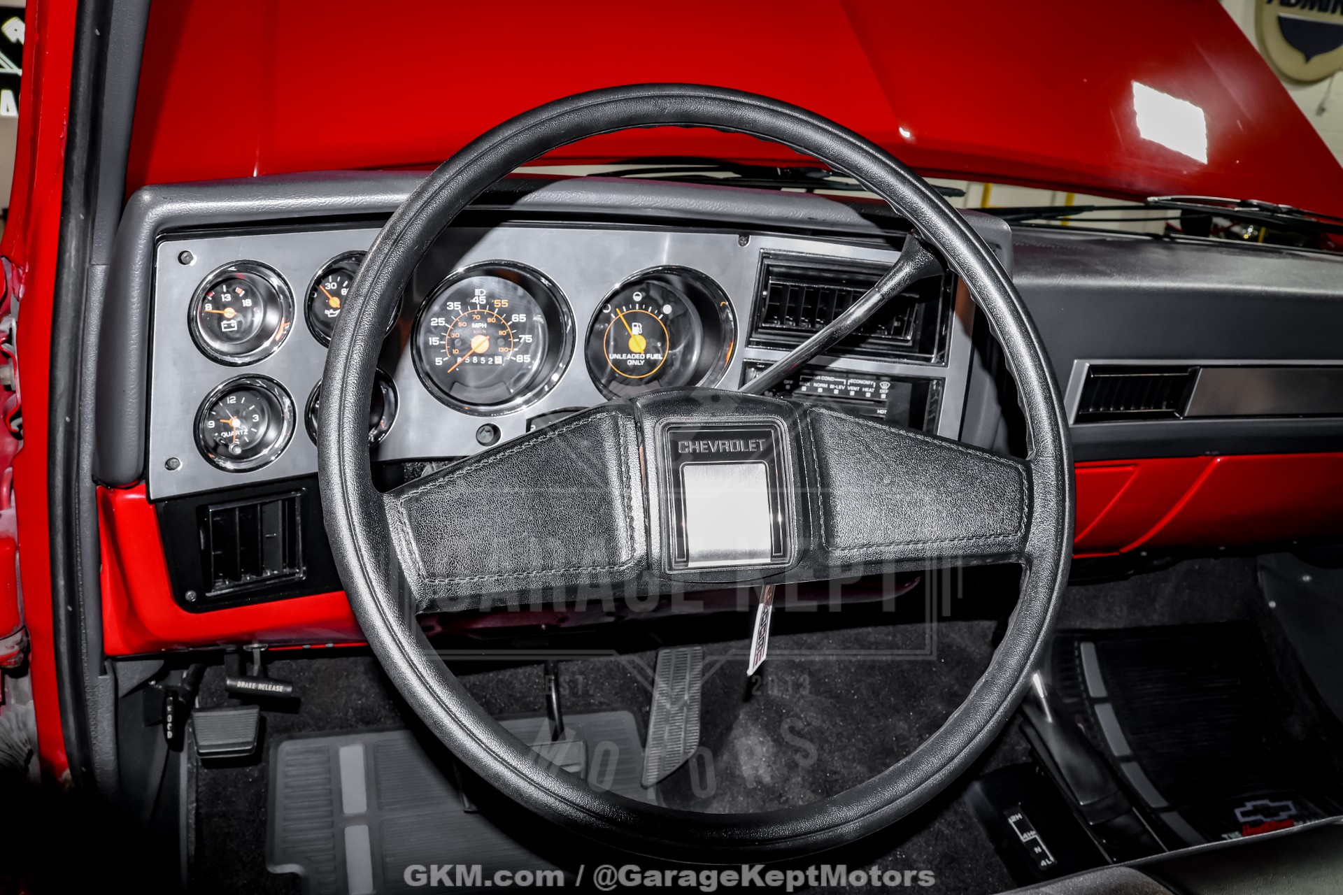 1987 Chevrolet R/V 10 Series 113