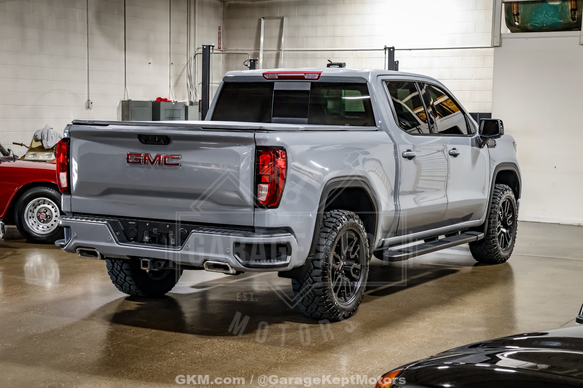 2024 GMC Sierra 1500 8