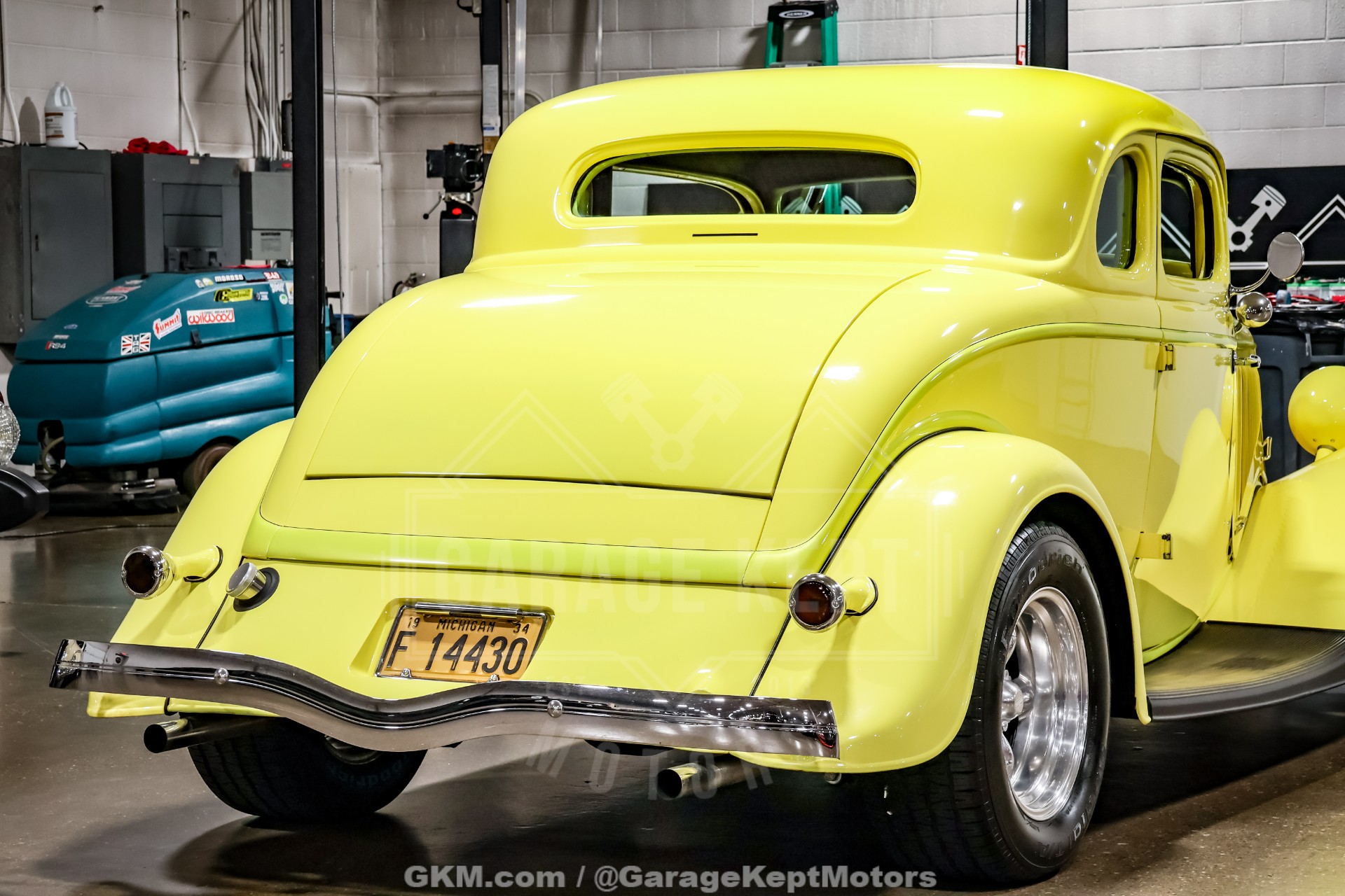 1934 Ford Coupe 53