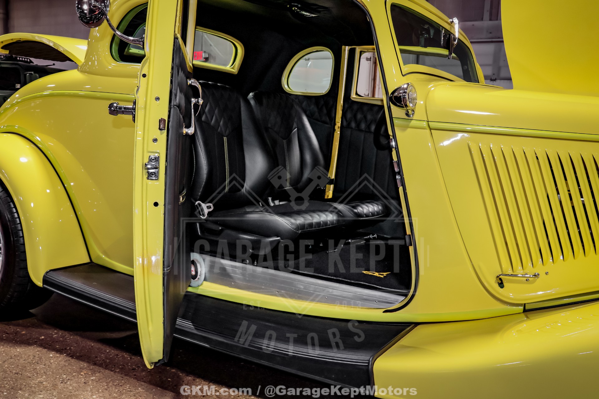 1934 Ford Coupe 74