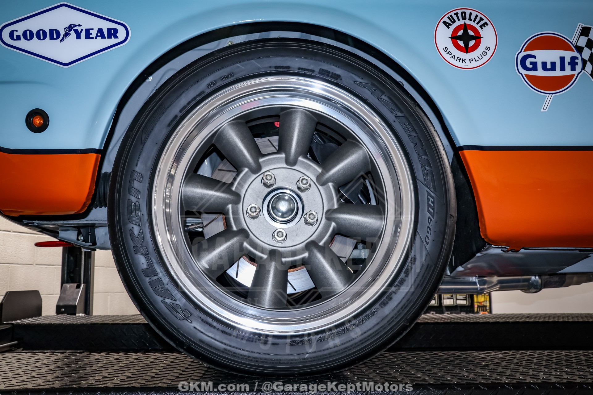 1965 Ford Mustang 235